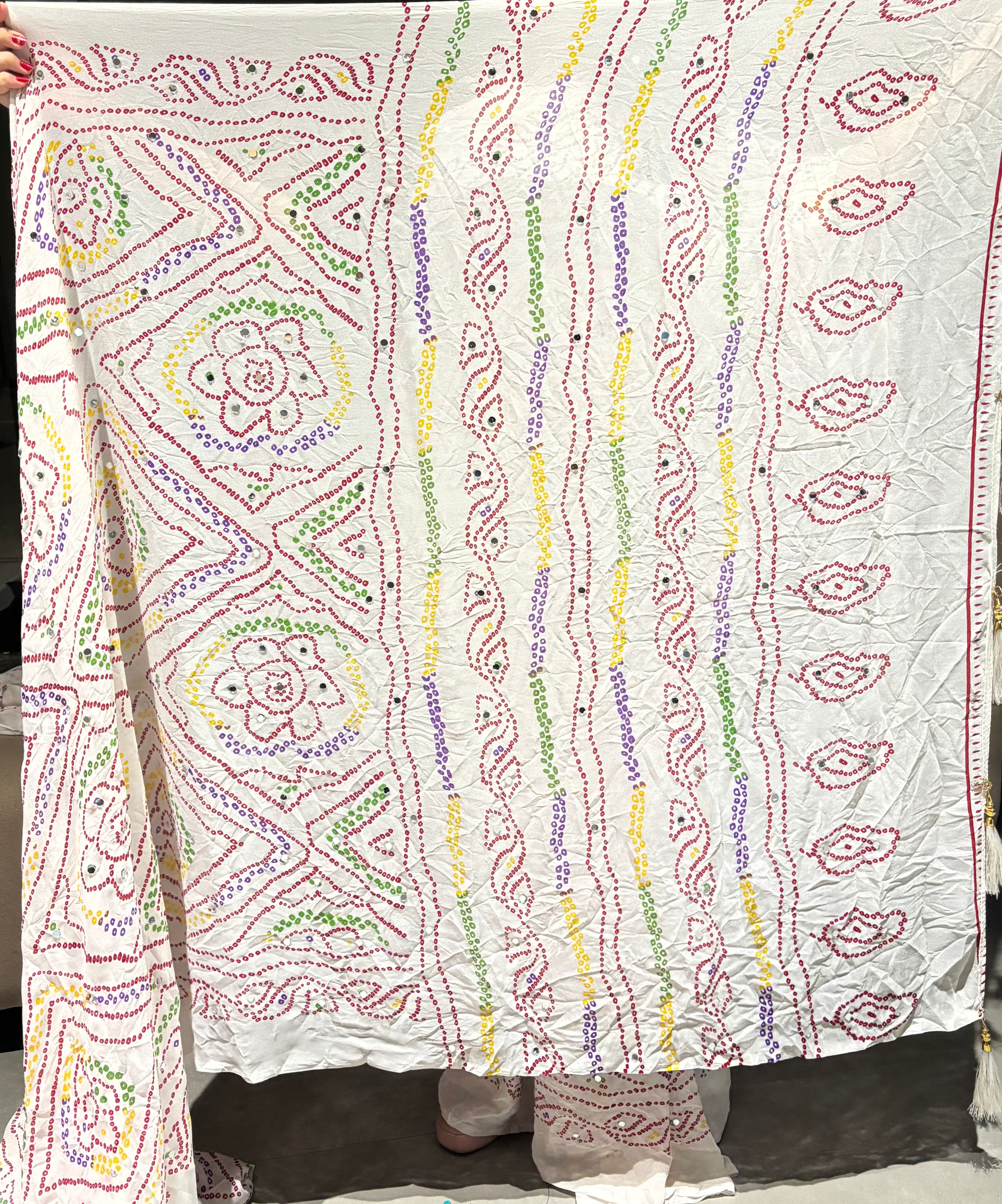Blooming Party Wear Georgette Bandhani Print Tussels n Mirror Work Designer Saree With Blouse Piece