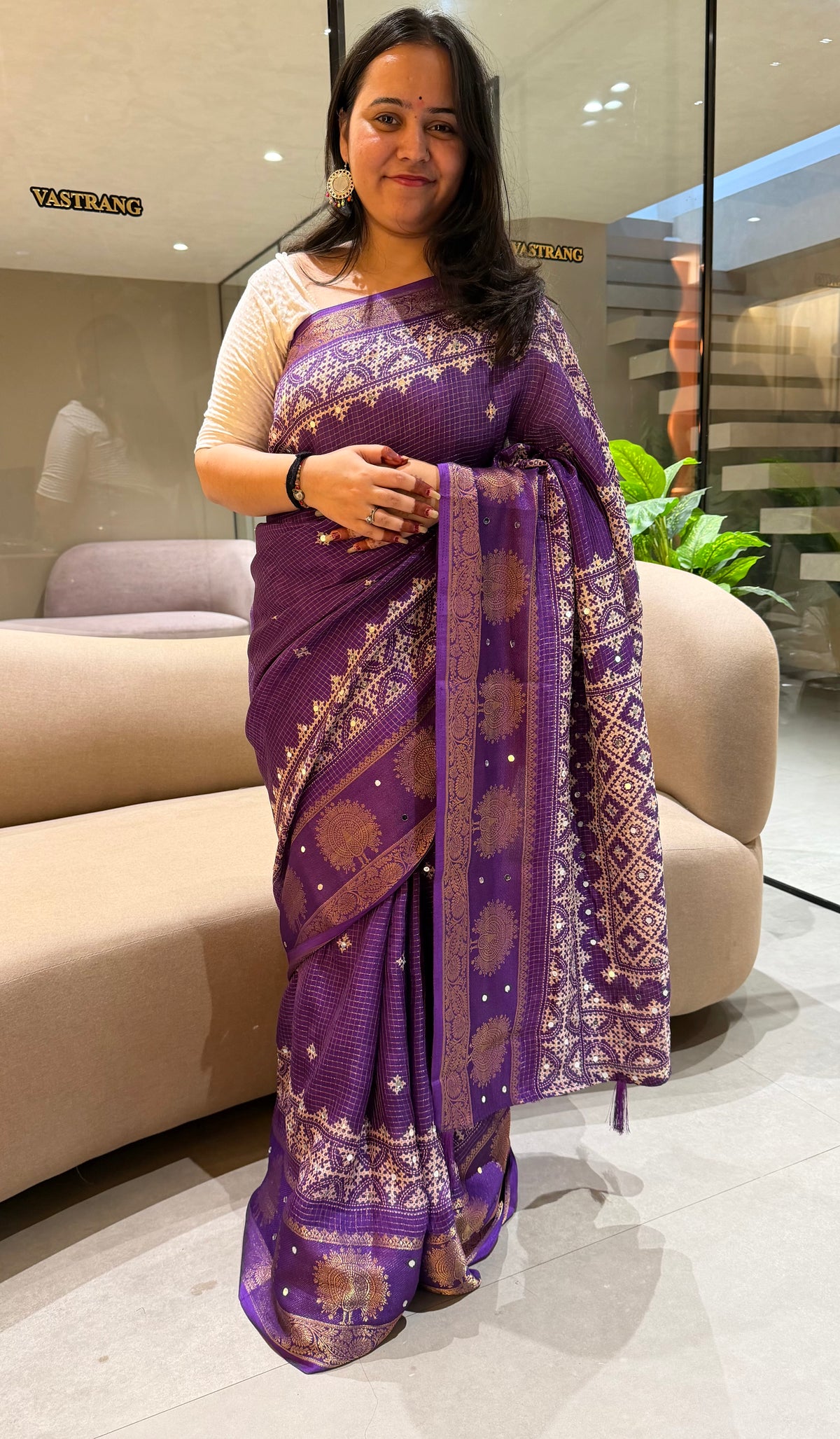 Divine Wedding Wear Silk Jacquard Border Mirror Work n Rich Pallu Designer Saree With Blouse Piece