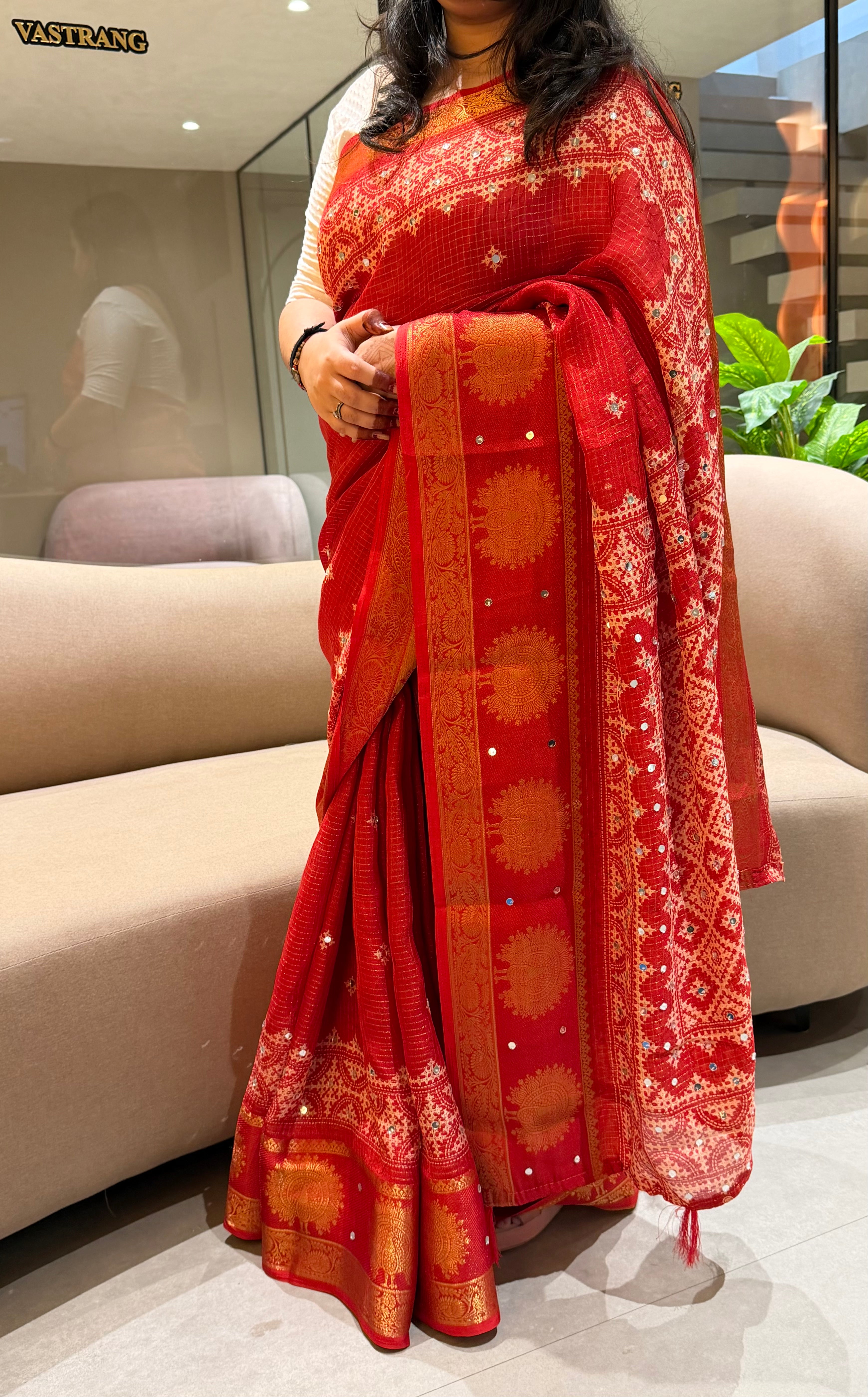 Divine Wedding Wear Silk Jacquard Border Mirror Work n Rich Pallu Designer Saree With Blouse Piece