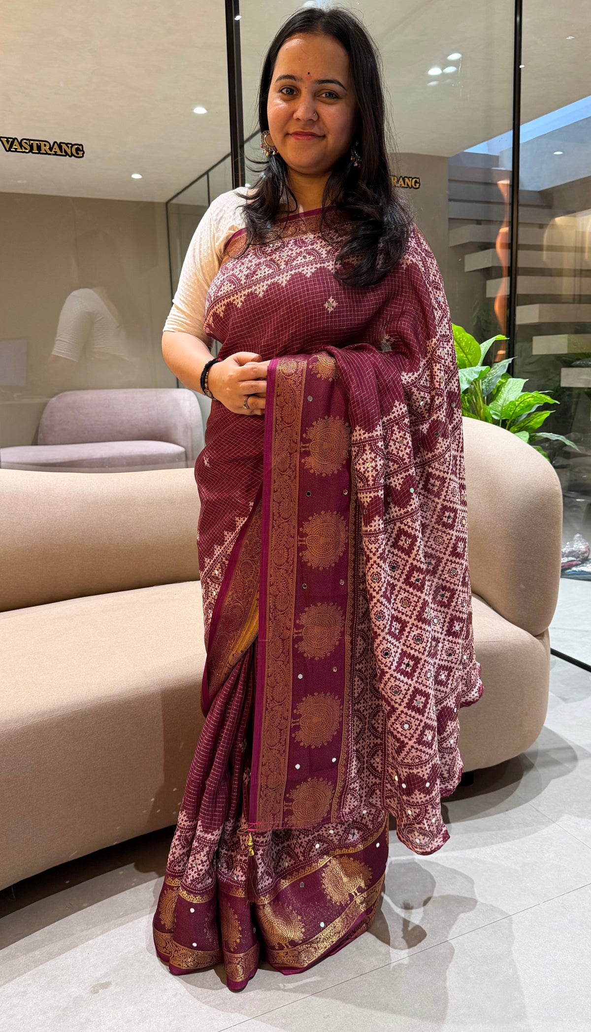 Divine Wedding Wear Silk Jacquard Border Mirror Work n Rich Pallu Designer Saree With Blouse Piece