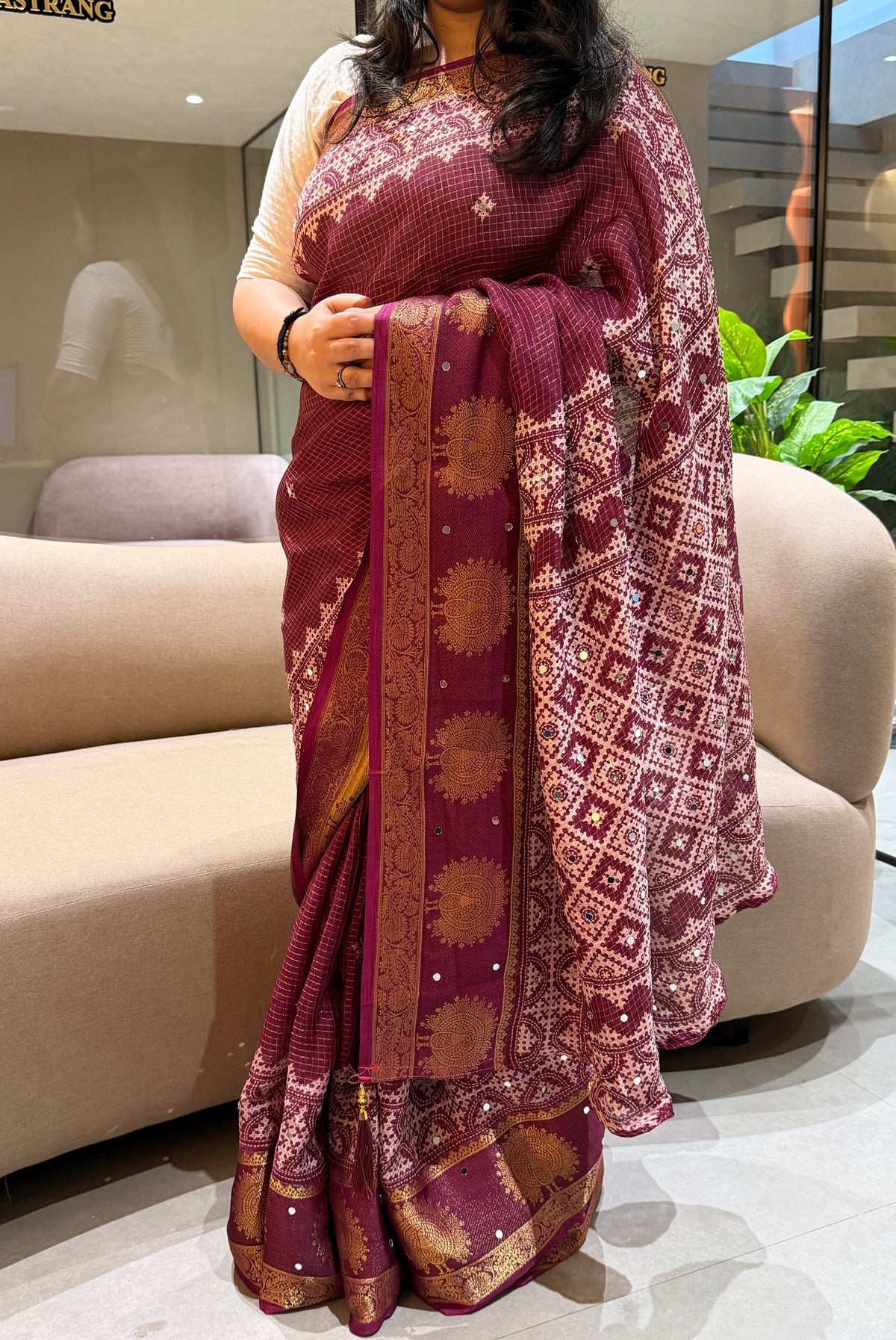 Divine Wedding Wear Silk Jacquard Border Mirror Work n Rich Pallu Designer Saree With Blouse Piece