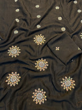 Load image into Gallery viewer, Adorning Festive Wear Silk Flower Handwork Butti Design Fancy Saree With Matching Blouse Piece
