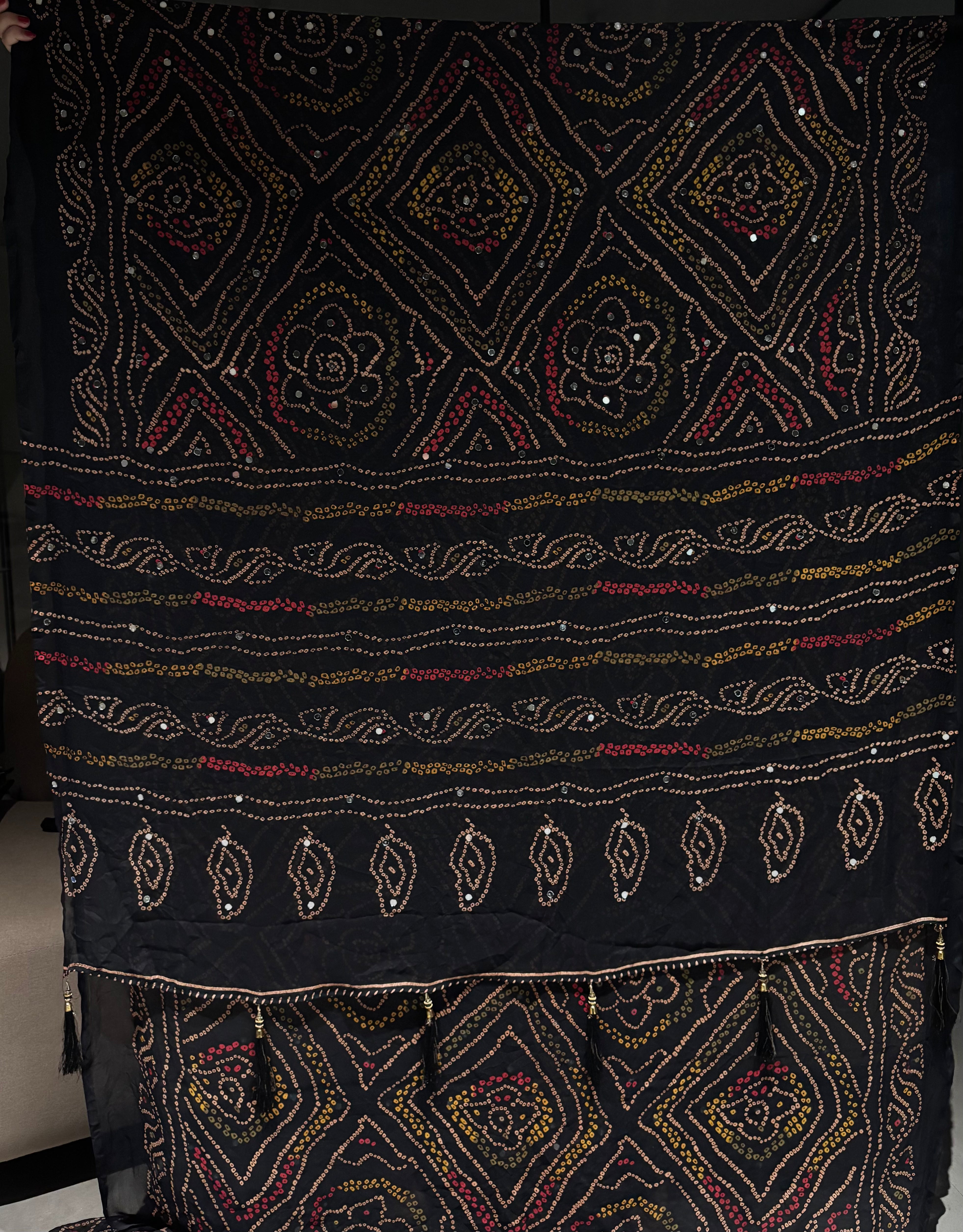 Blooming Party Wear Georgette Bandhani Print Tussels n Mirror Work Designer Saree With Blouse Piece