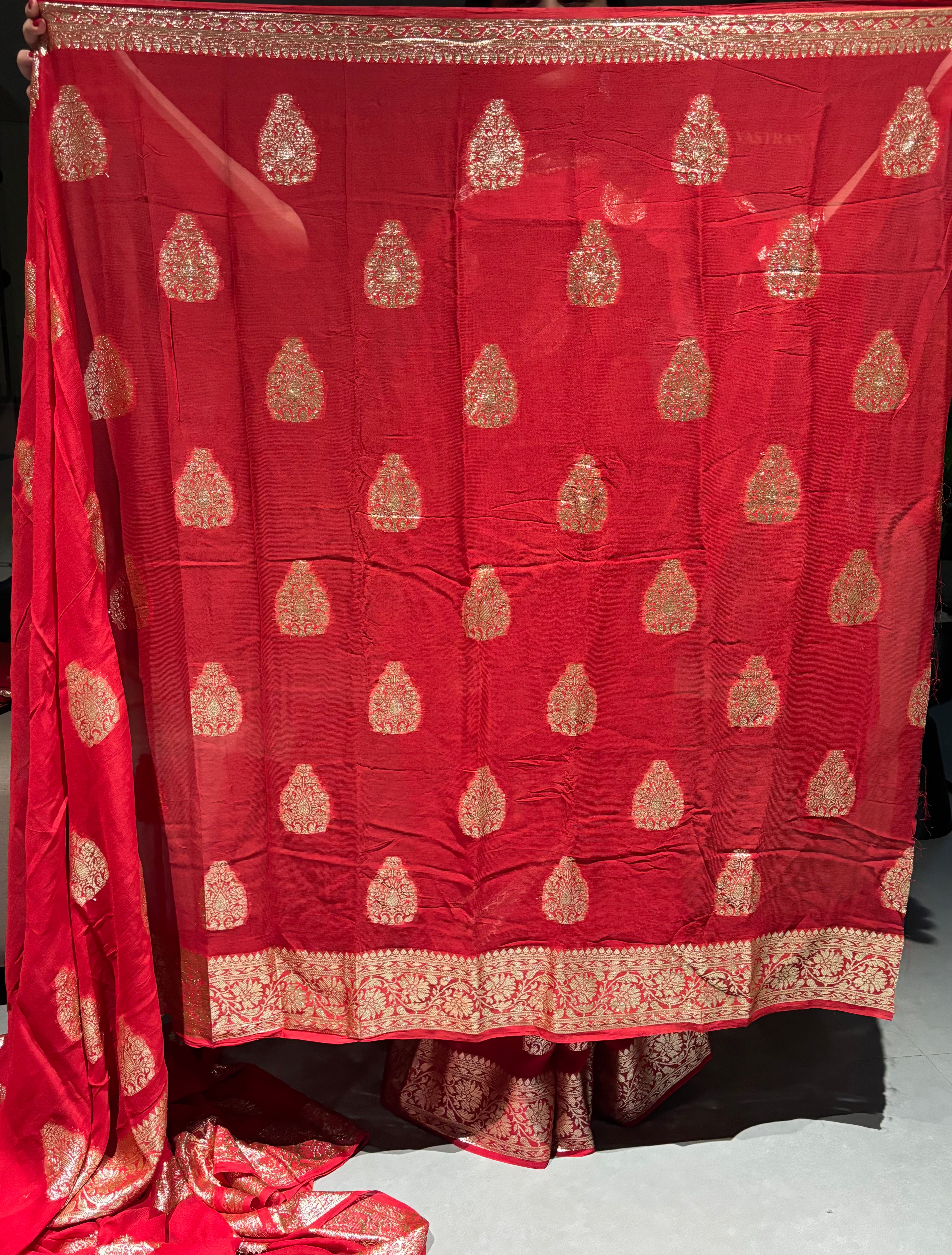 Gorgeous Party Wear Viscose Georgette Jacquard Zari Work Saree With Elegant Blouse Piece
