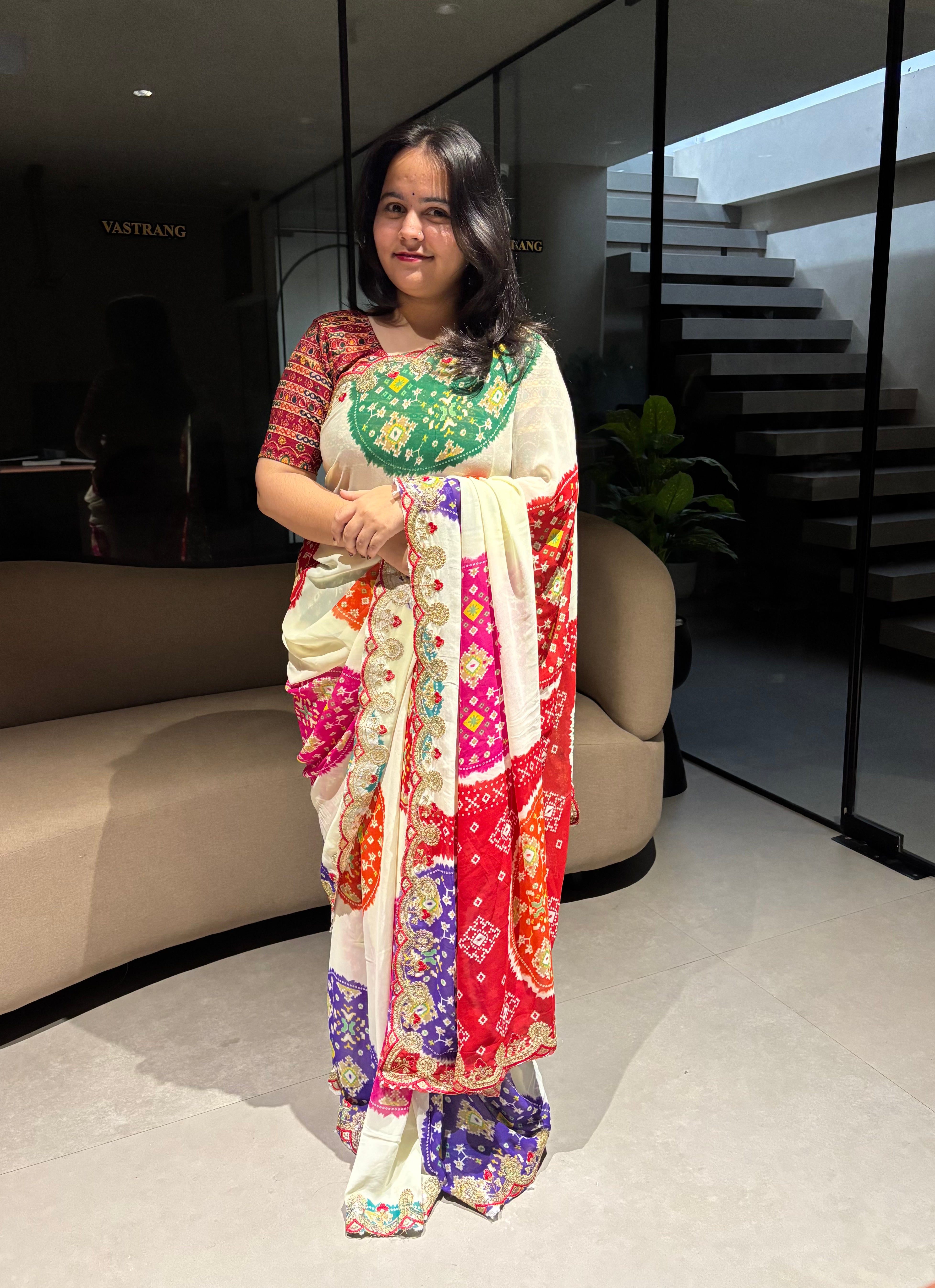 Magnetic Party Wear Soft Georgette Bandhani Print Embroidery Thread n Cut Work Border Saree With Blouse Piece