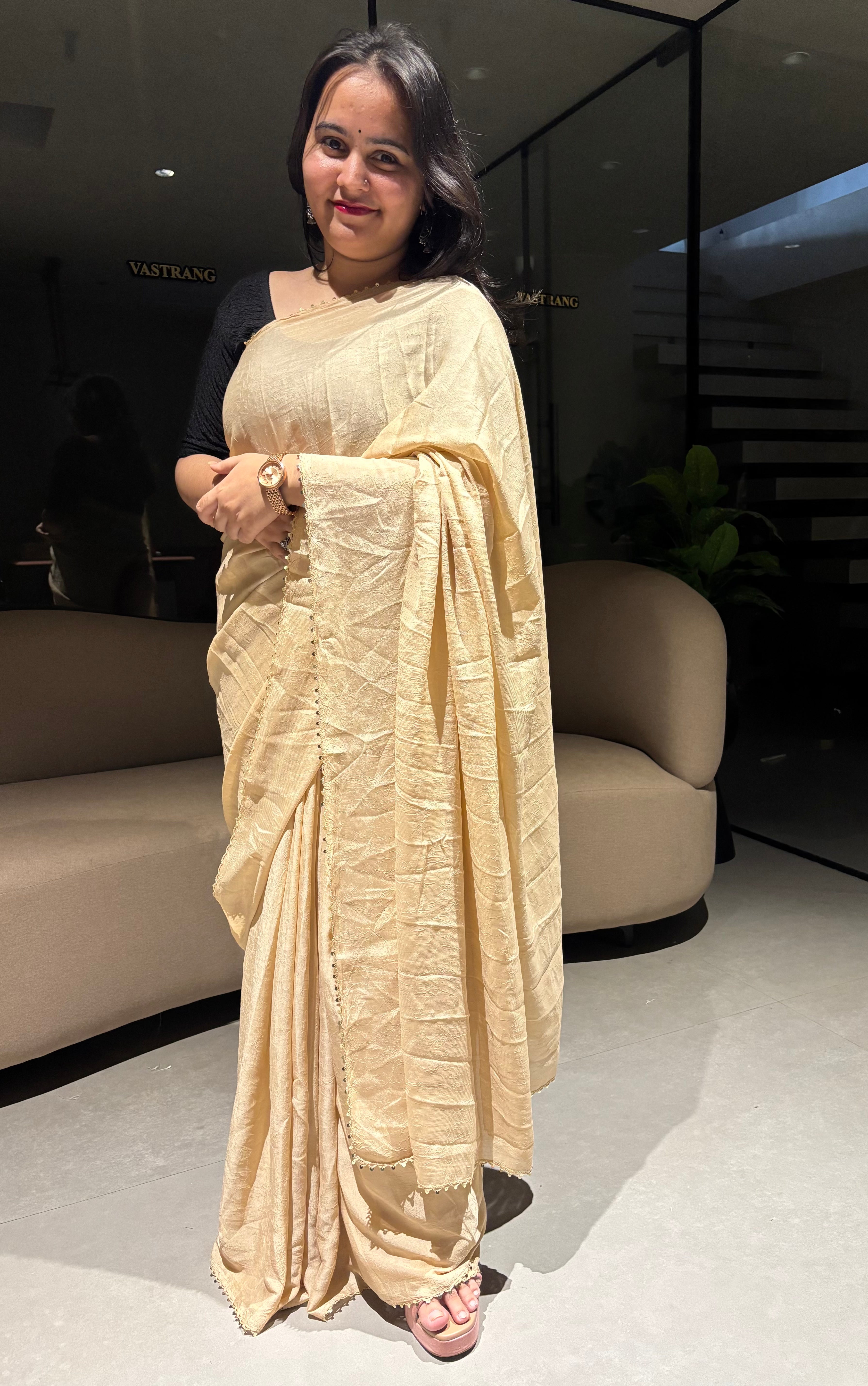 Adorning Festive Wear Silk Unique Lace Design Fancy Saree With Blouse Piece