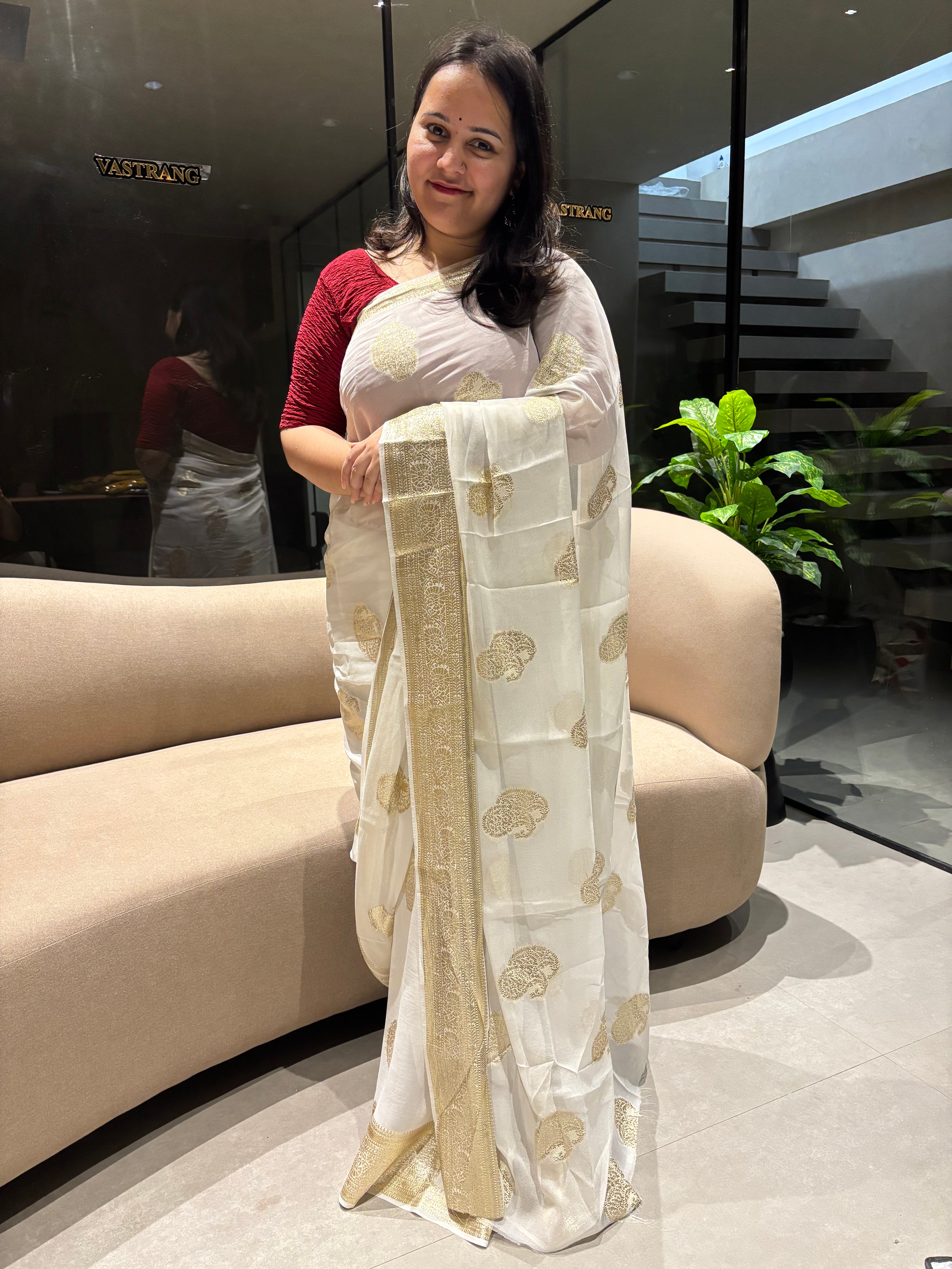 New Festival Wear Viscose Georgette Jacquard Weaving Work Fancy Designer Saree With Blouse