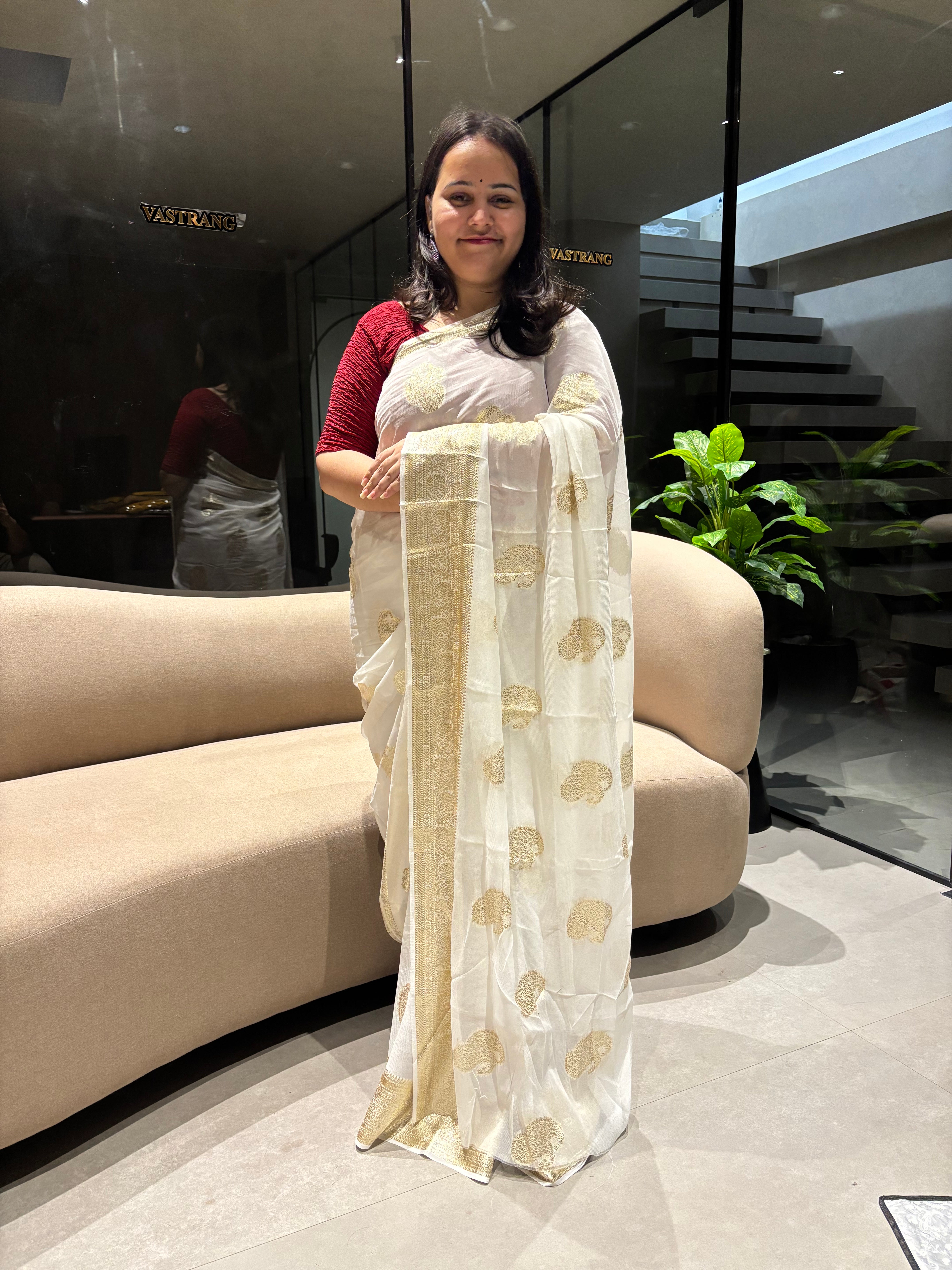 New Festival Wear Viscose Georgette Jacquard Weaving Work Fancy Designer Saree With Blouse