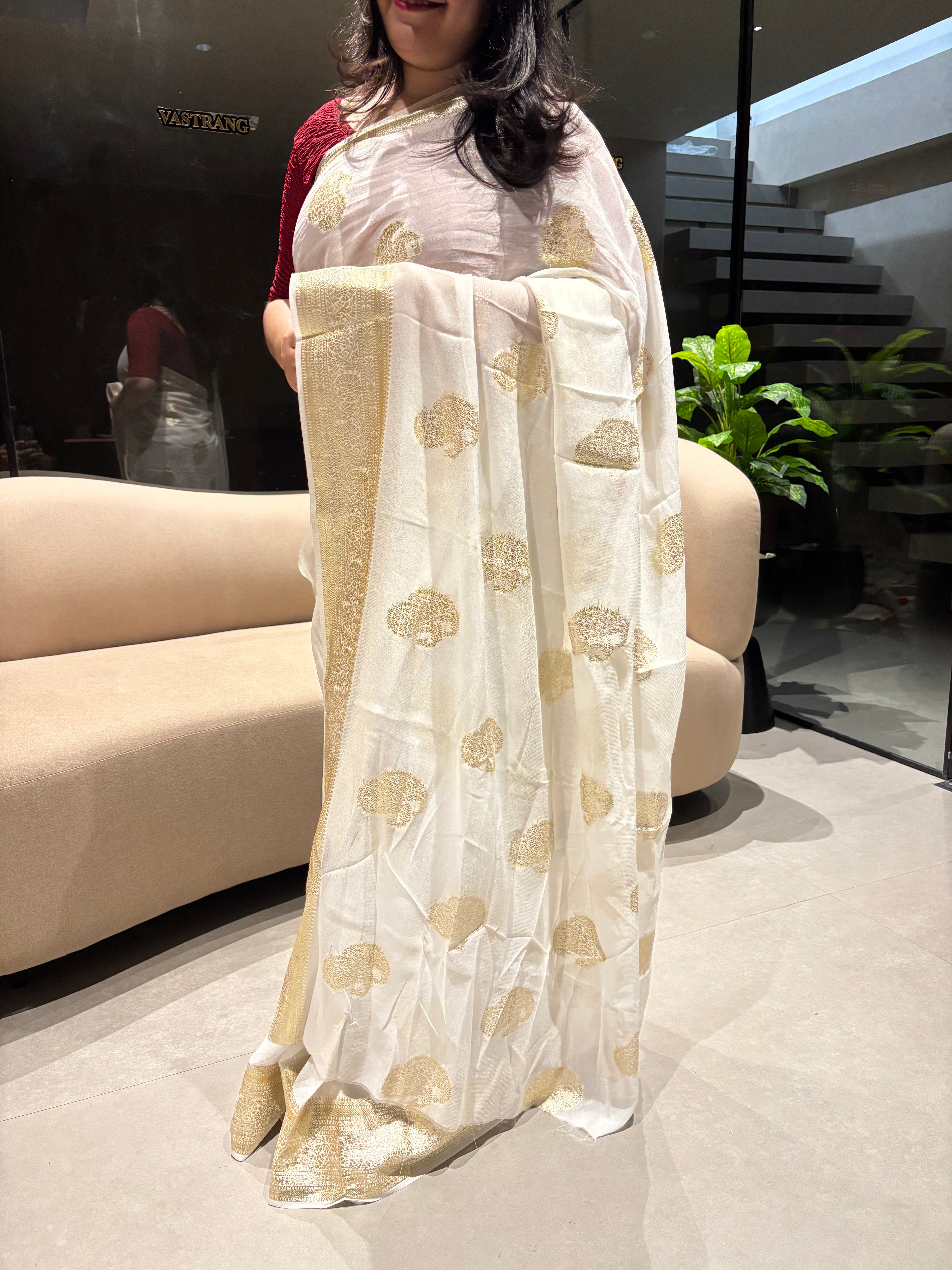 New Festival Wear Viscose Georgette Jacquard Weaving Work Fancy Designer Saree With Blouse