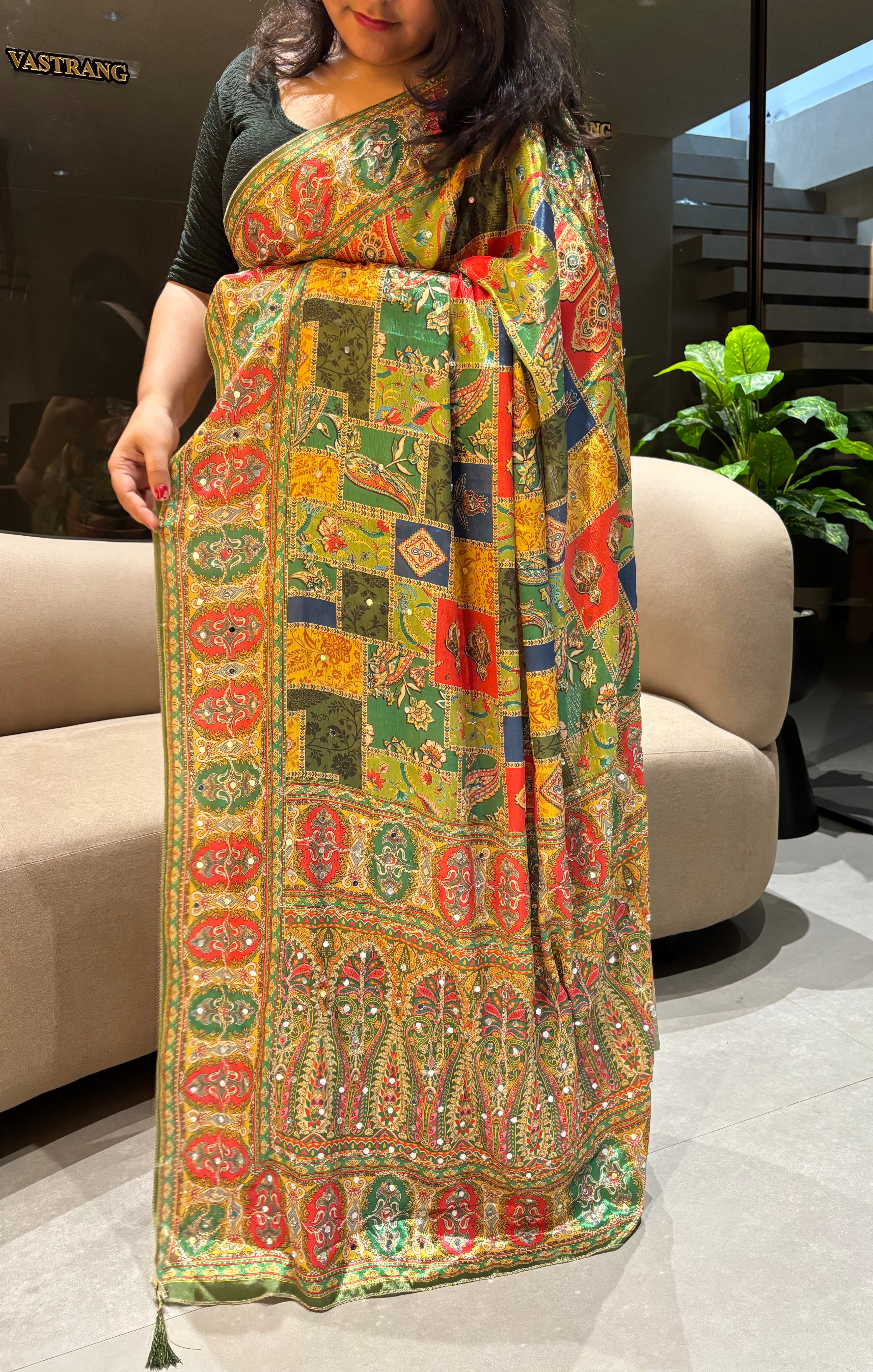 Charismatic Festive Wear Silk Rich Pallu Thread n Mirror Work Designer Saree With Blouse Piece