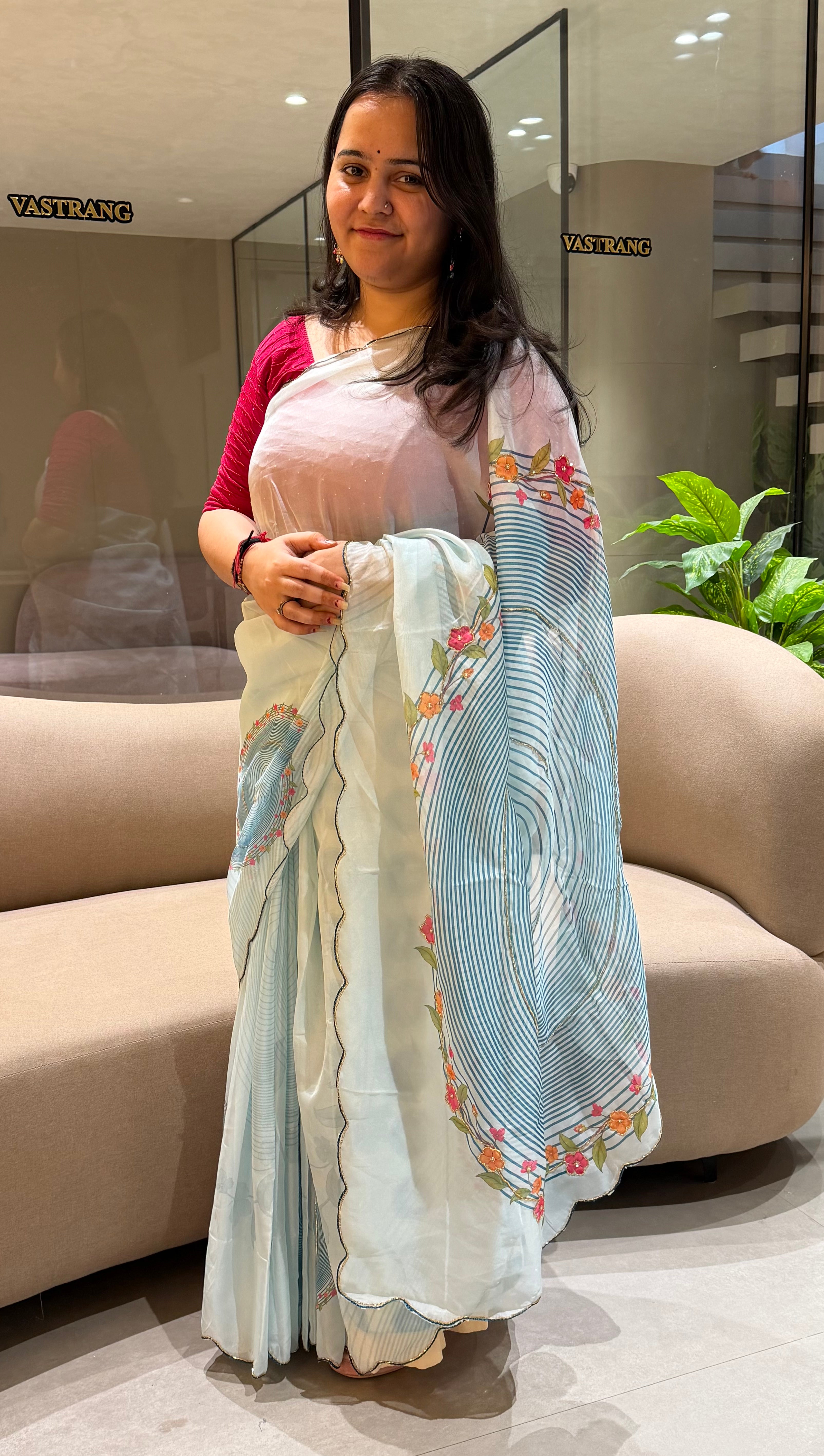 Regal Wedding Wear Soft Silk Print Design n Handwork Fancy Saree With Blouse Piece