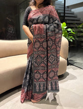 Load image into Gallery viewer, Incredible Function Wear Satin Silk Rich Pallu Thread n Mirror Work Designer Saree With Blouse Piece
