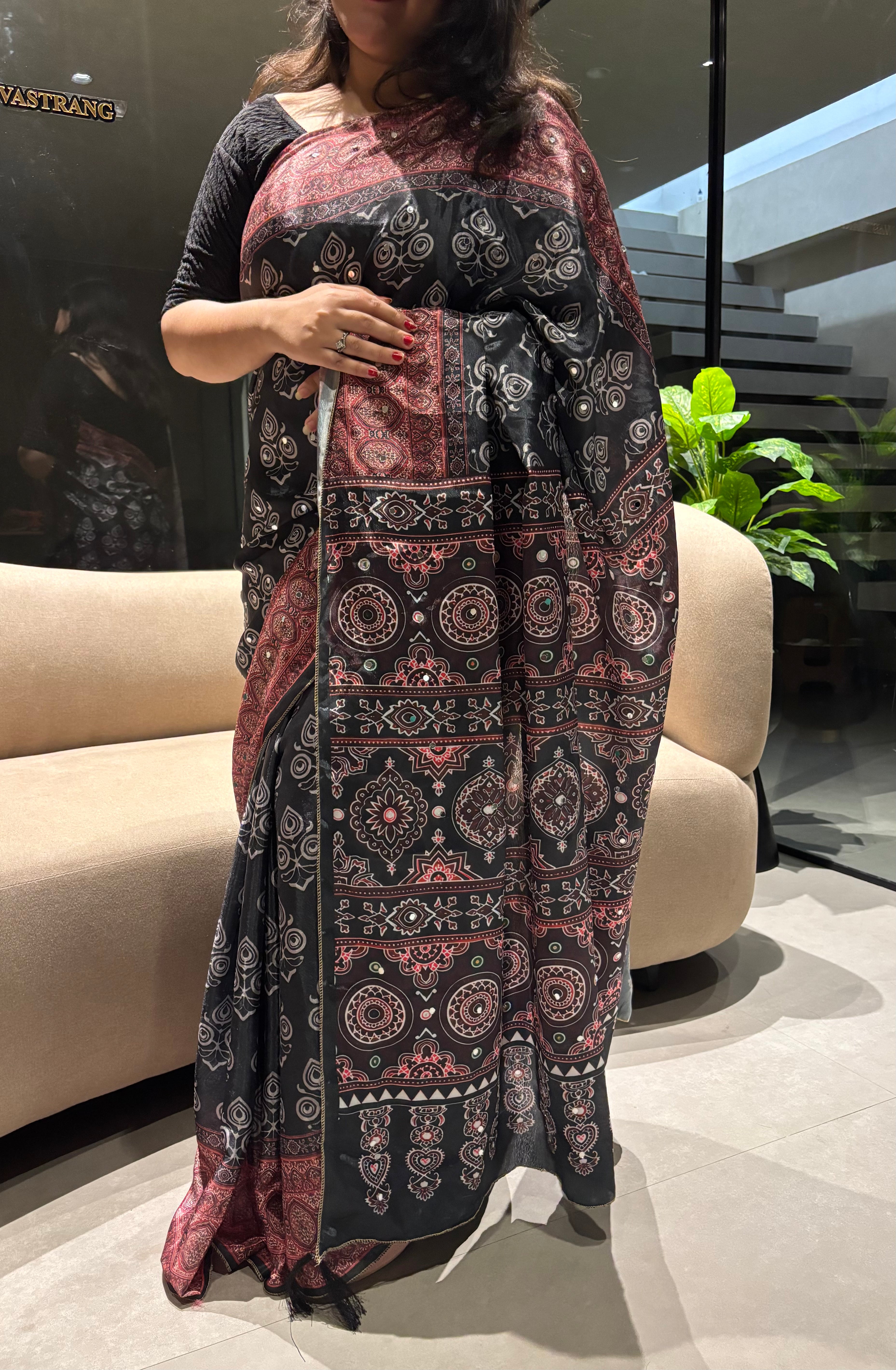 Incredible Function Wear Satin Silk Rich Pallu Thread n Mirror Work Designer Saree With Blouse Piece