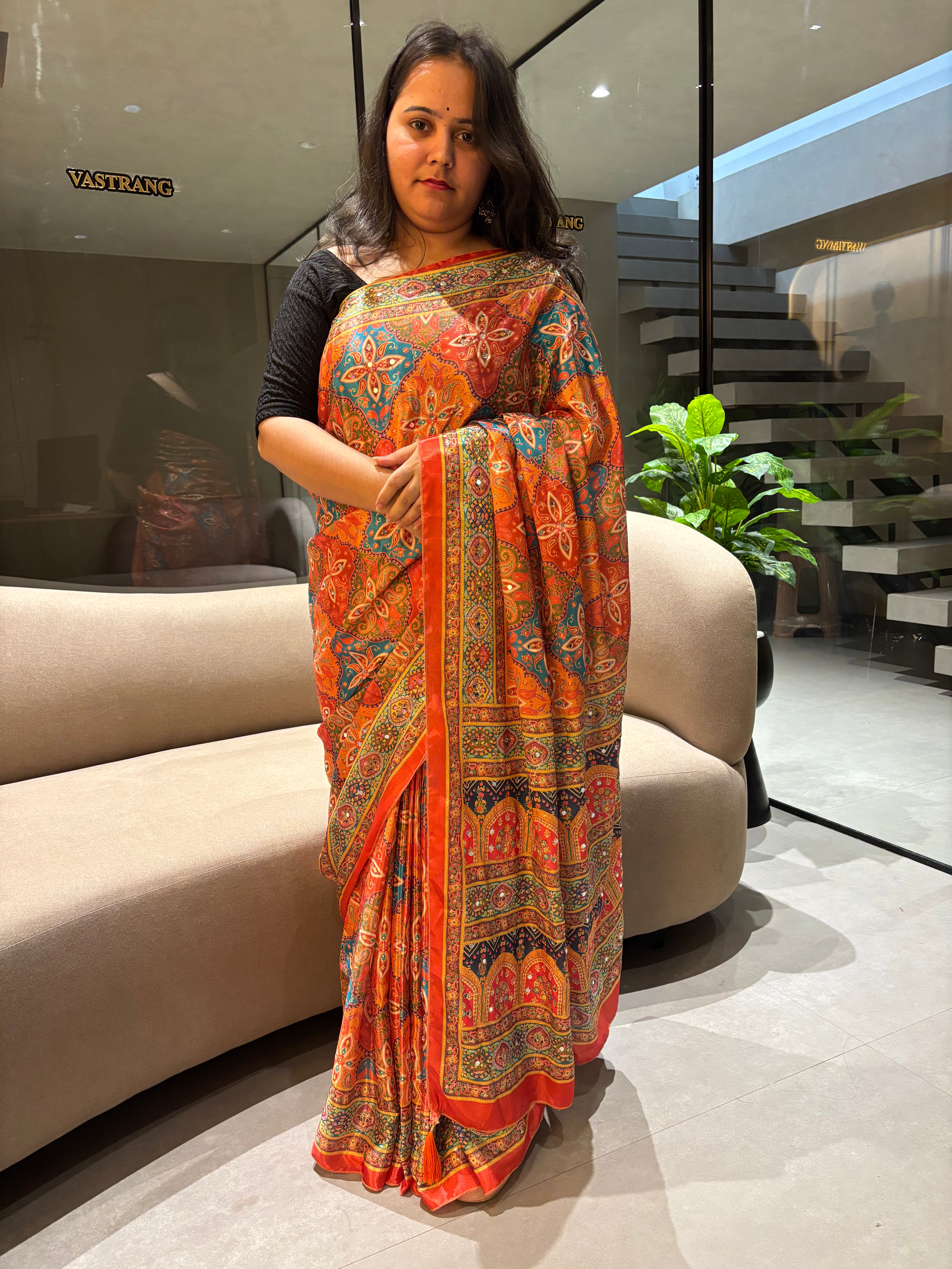 Heritage Party Wear Silk Rich Pallu Thread n Mirror Work Designer Saree With Blouse Piece