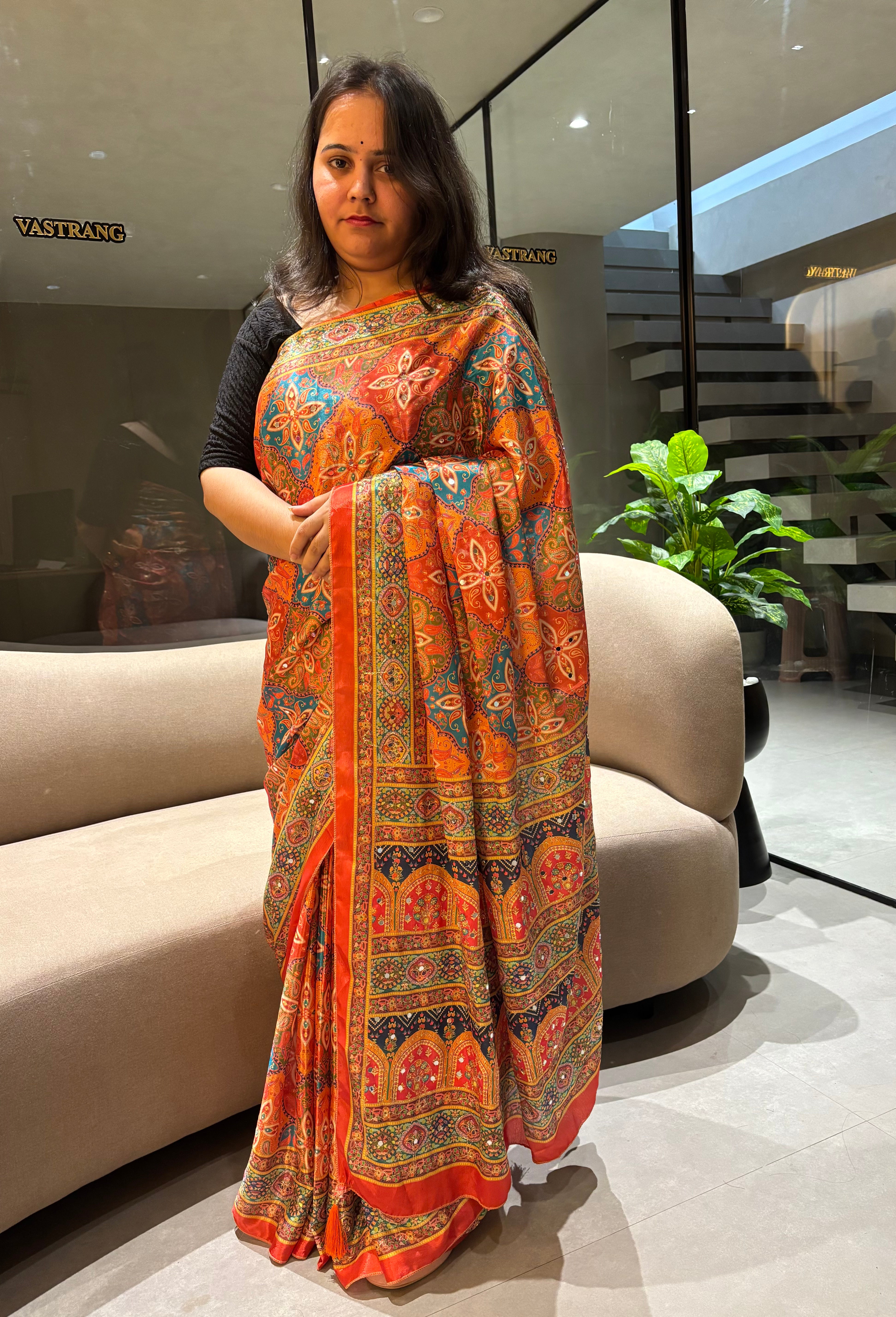 Heritage Party Wear Silk Rich Pallu Thread n Mirror Work Designer Saree With Blouse Piece
