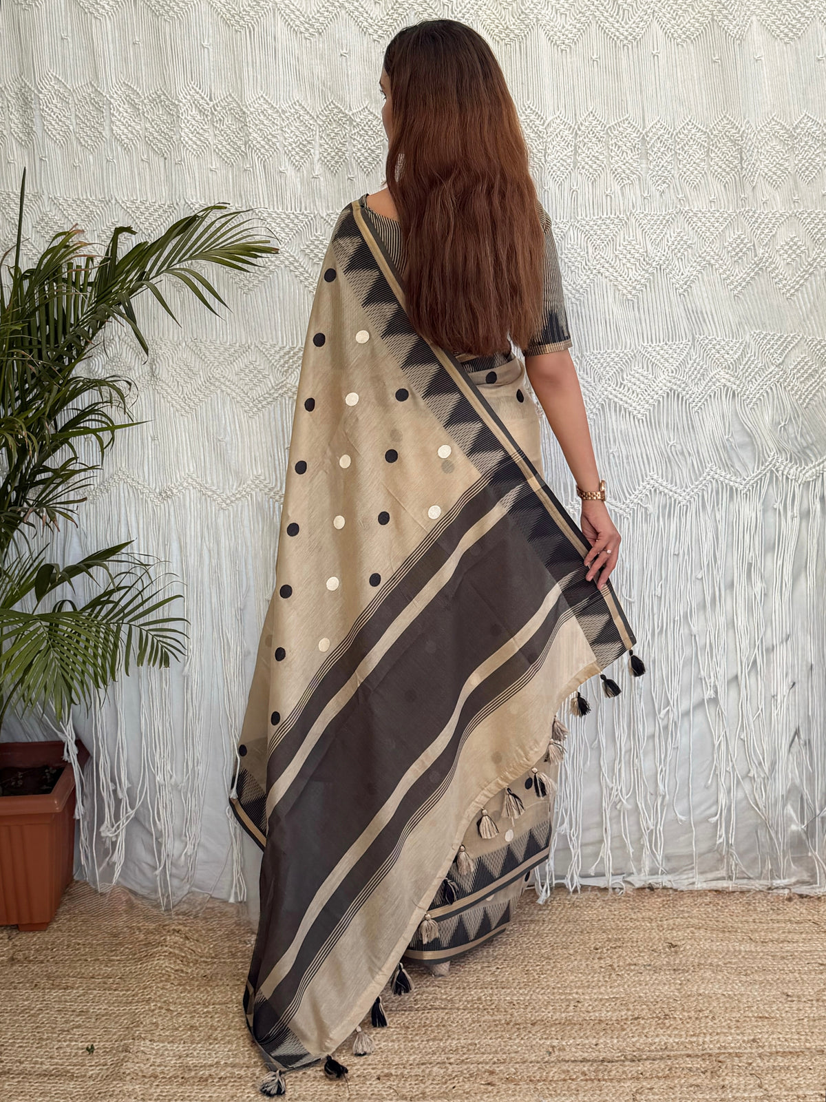 Whimsical Party Wear Cotton Thread Weaving Embroidery Work Fancy Saree With Unstitched Blouse Piece