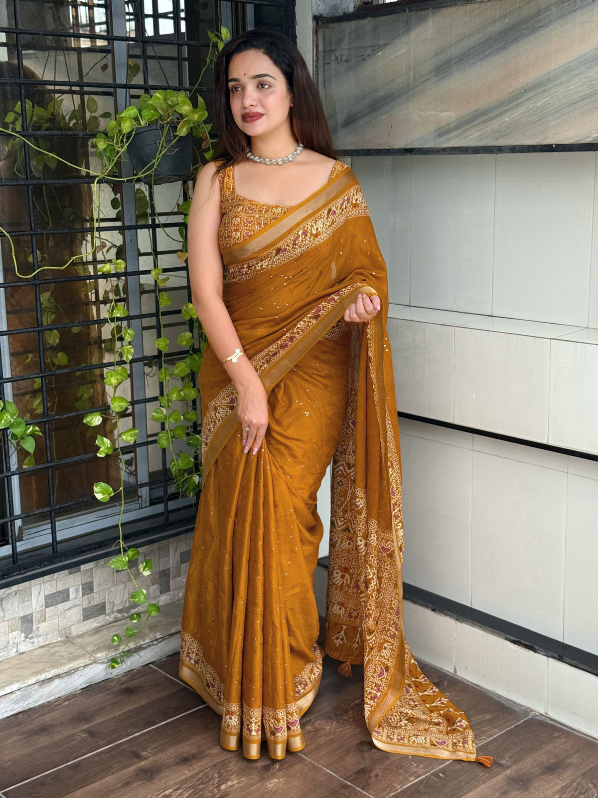 Entrancing Pure Mul Cotton Sequence  With Ajrakh Prined Fancy Designer Saree With Gratifying Blouse Piece