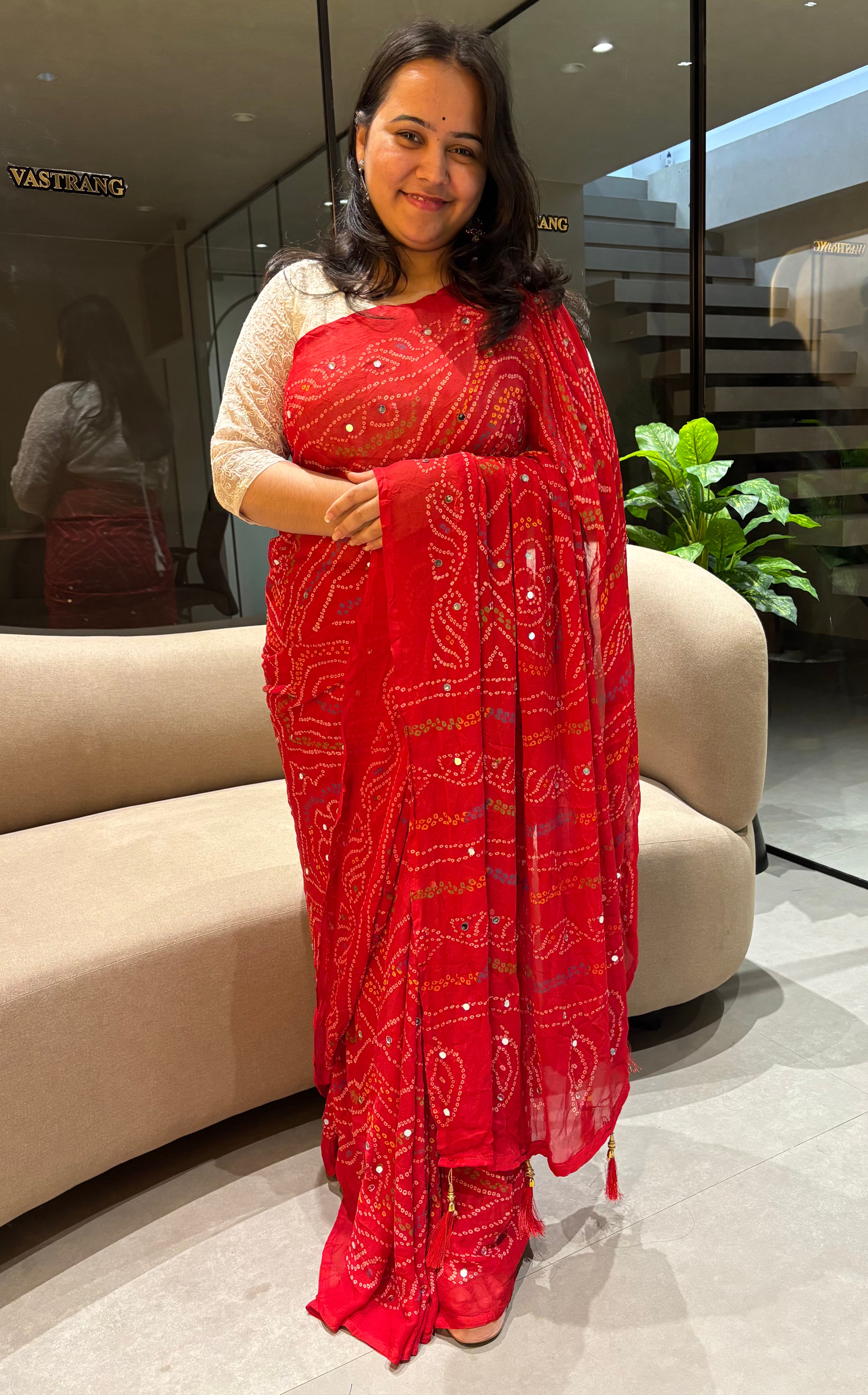 Blooming Party Wear Georgette Bandhani Print Tussels n Mirror Work Designer Saree With Blouse Piece