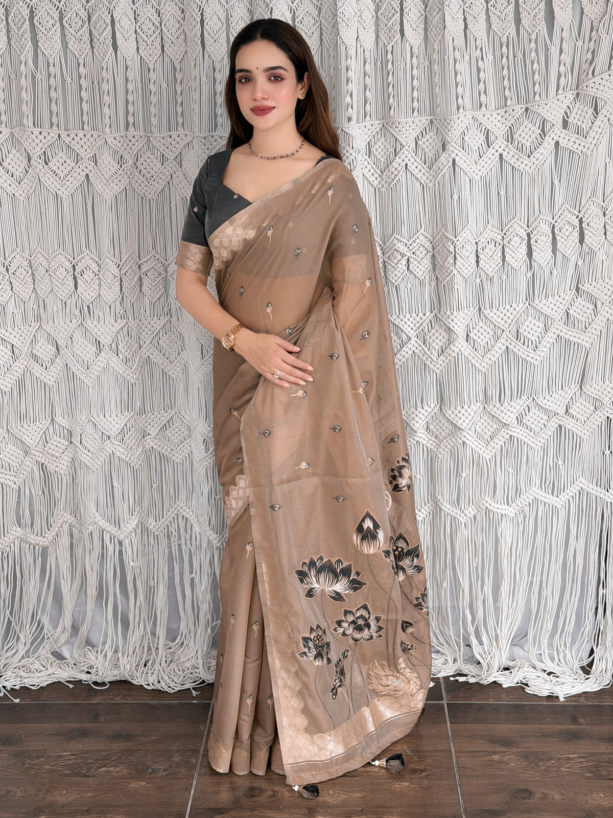 Stunning Wedding Wear Linen Cotton Print n Tussles Work Designer Saree With Unstitched Blouse Piece
