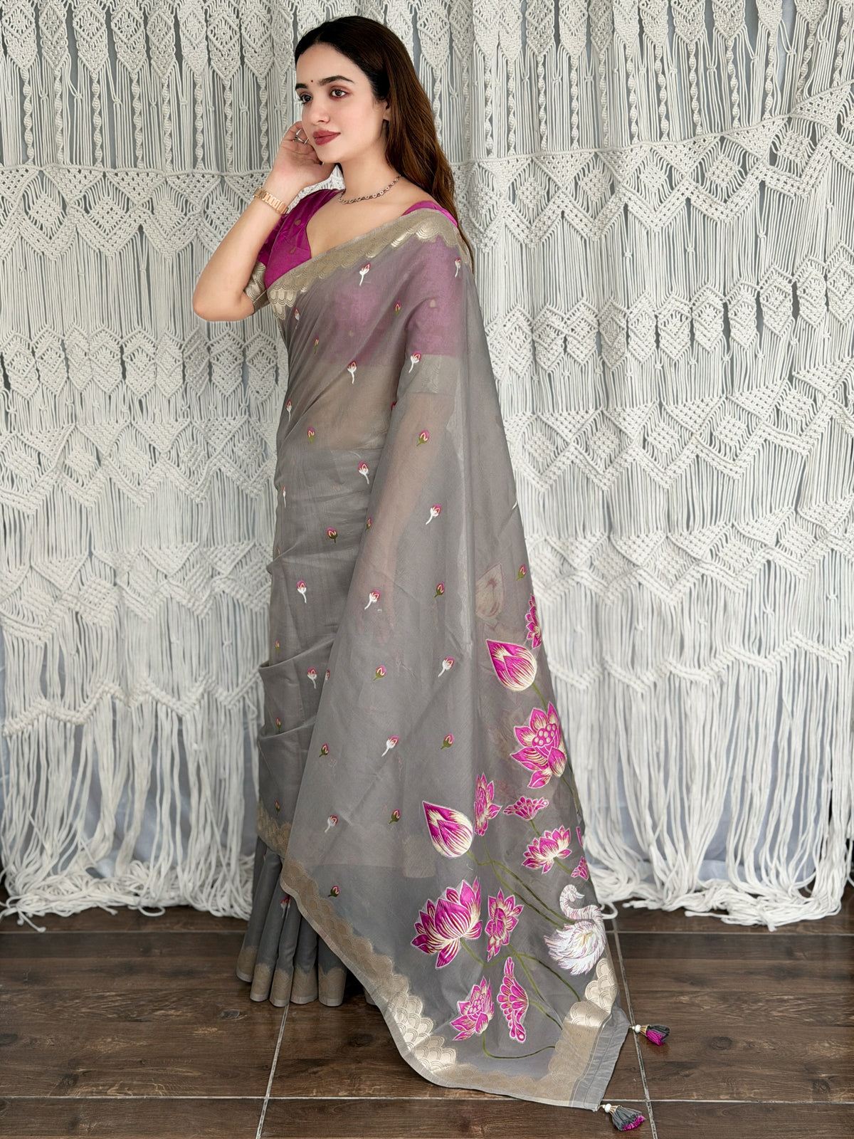 Stunning Wedding Wear Linen Cotton Print n Tussles Work Designer Saree With Unstitched Blouse Piece