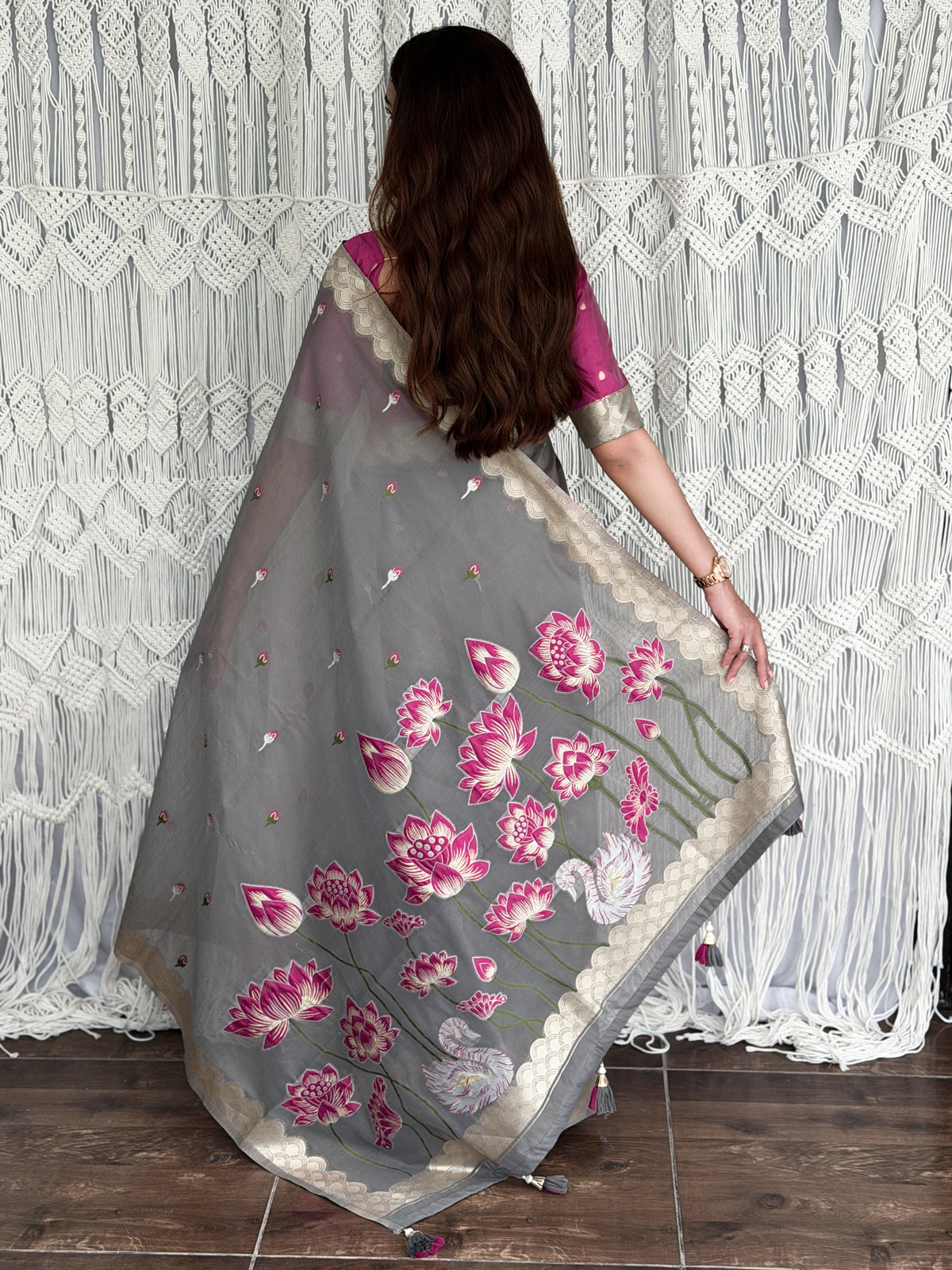 Stunning Wedding Wear Linen Cotton Print n Tussles Work Designer Saree With Unstitched Blouse Piece
