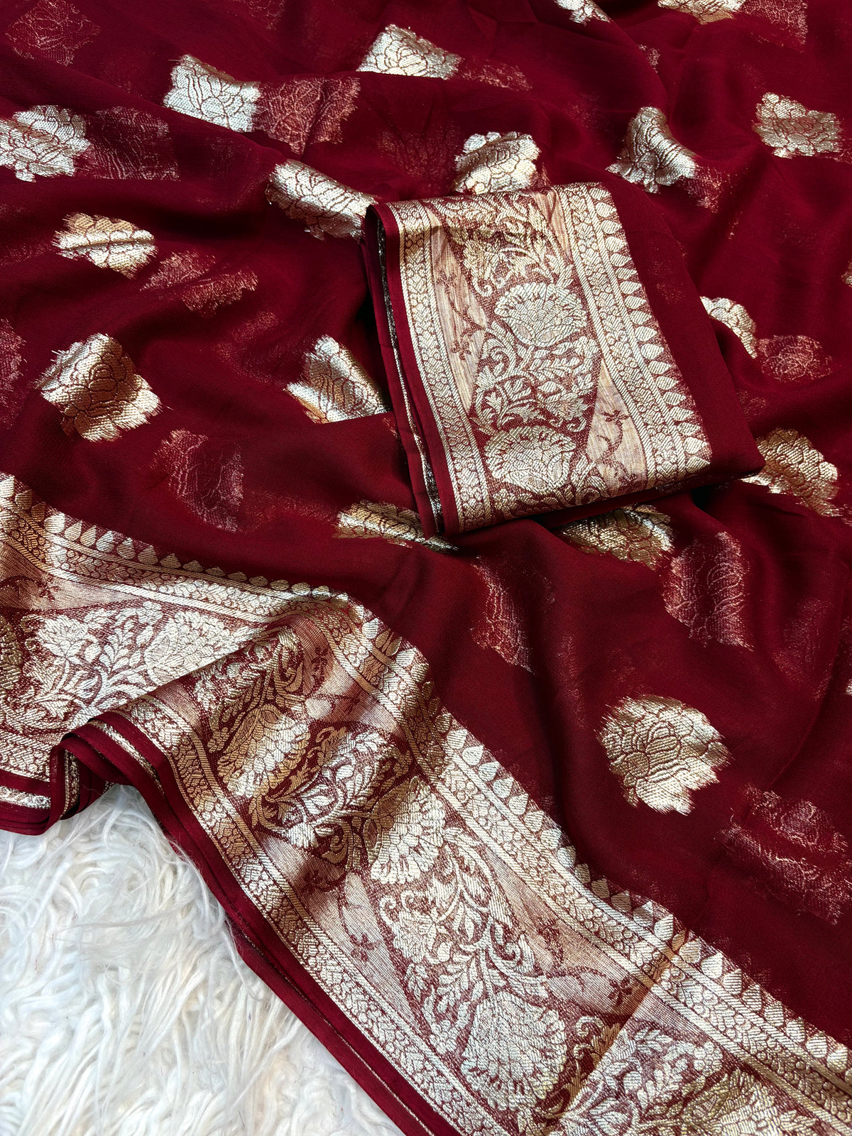 Blissful Party Wear Pure Viscose Georgette Fabric Jacquard Zari Work Fancy Designer Saree For Women