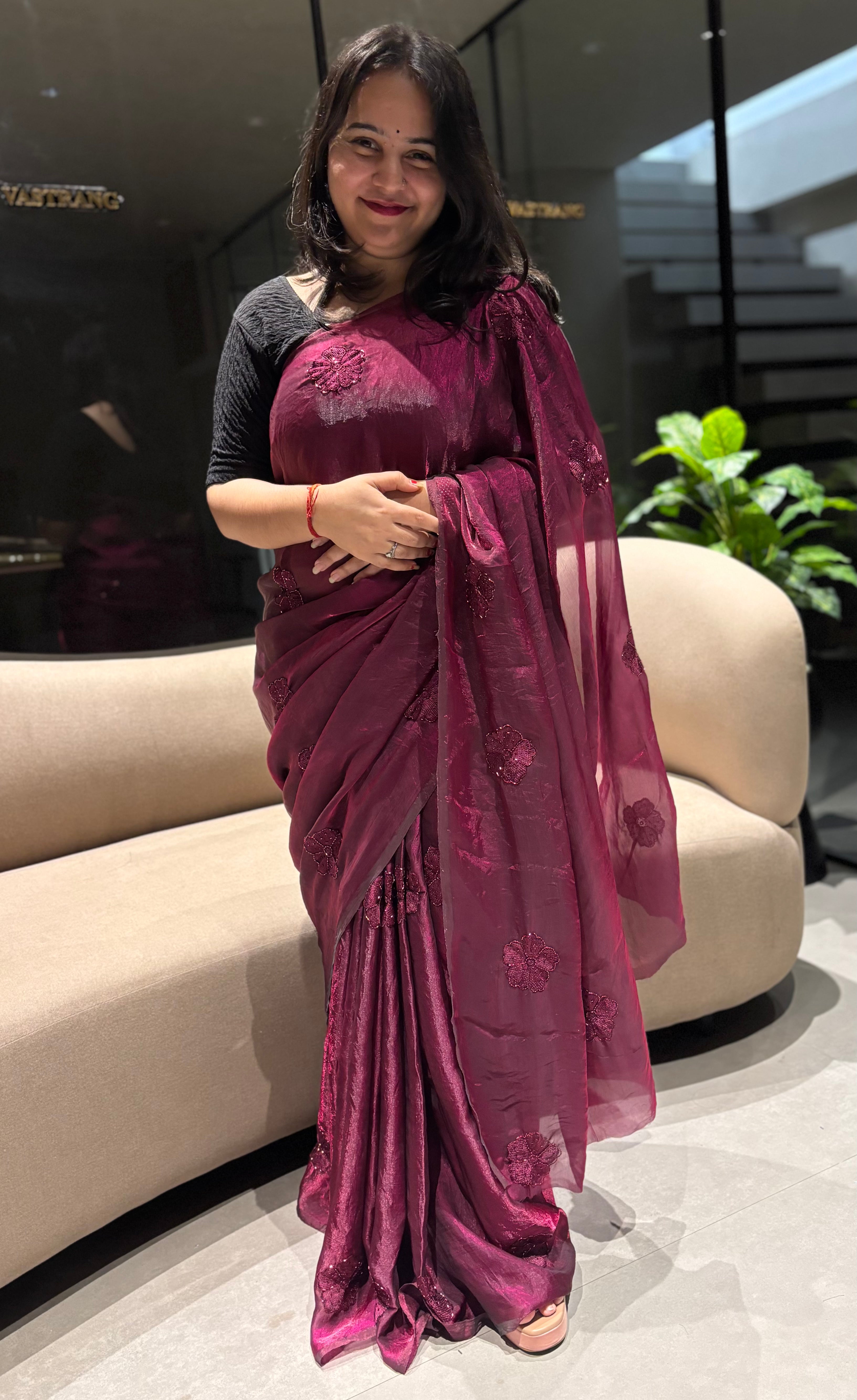 Prettiest Wedding Wear Silk Embroidery Thread n Beads Work Designer Saree With Blouse Piece