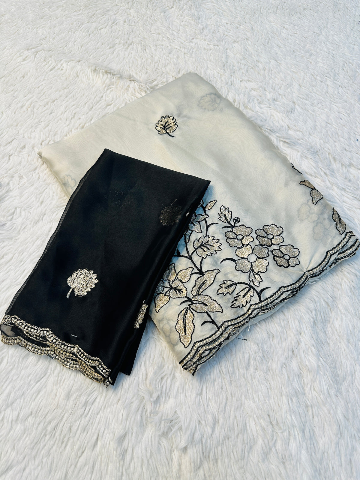 Amazing Wedding Wear Rangoli Silk Embroidery n Cut Work Border Fancy Saree With Contrast Blouse Piece