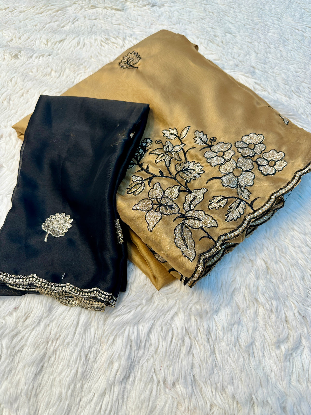 Amazing Wedding Wear Rangoli Silk Embroidery n Cut Work Border Fancy Saree With Contrast Blouse Piece