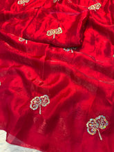 Load image into Gallery viewer, Charming Function Wear Fendy Satin Silk Dual Shaded Sequence Work Flower Butti Fancy Designer Saree
