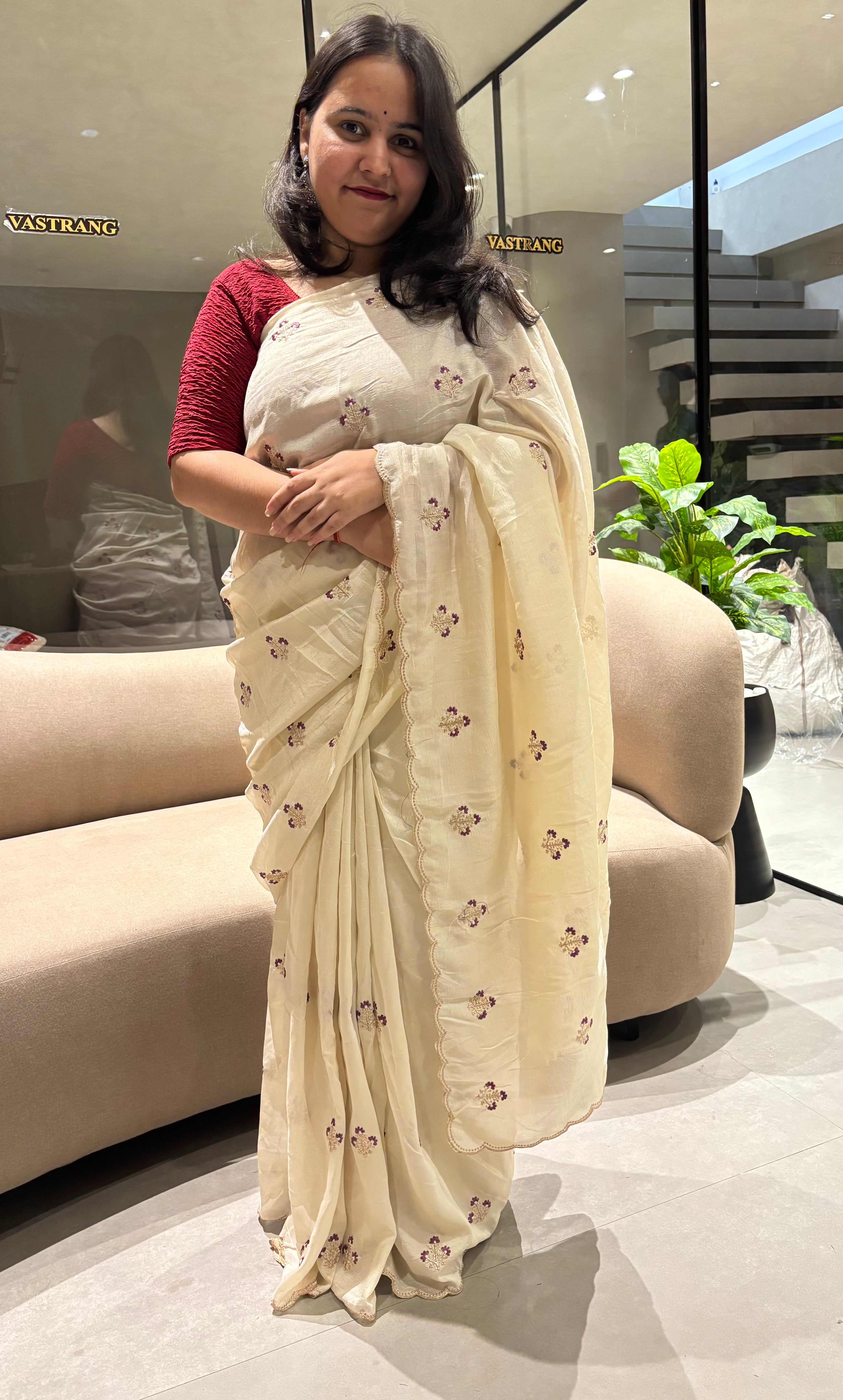Gratifying Function Wear Silk Emboridery Work Fancy Designer Saree With Blouse Piece