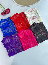 Load image into Gallery viewer, Blooming Party Wear Georgette Bandhani Print Tussels n Mirror Work Designer Saree With Blouse Piece
