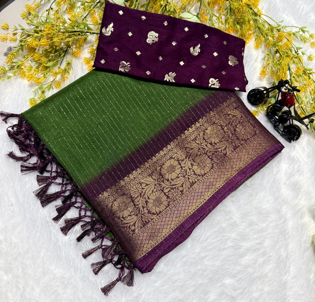 New Function Wear Green Color Pure Dola Silk Jacquard Weaving Work Fancy Designer Saree With Blouse Piece