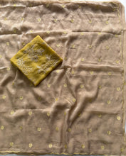 Load image into Gallery viewer, Alverina Party Wear Silk Embroidery Work Border Designer Saree With Unstitched Blouse Piece
