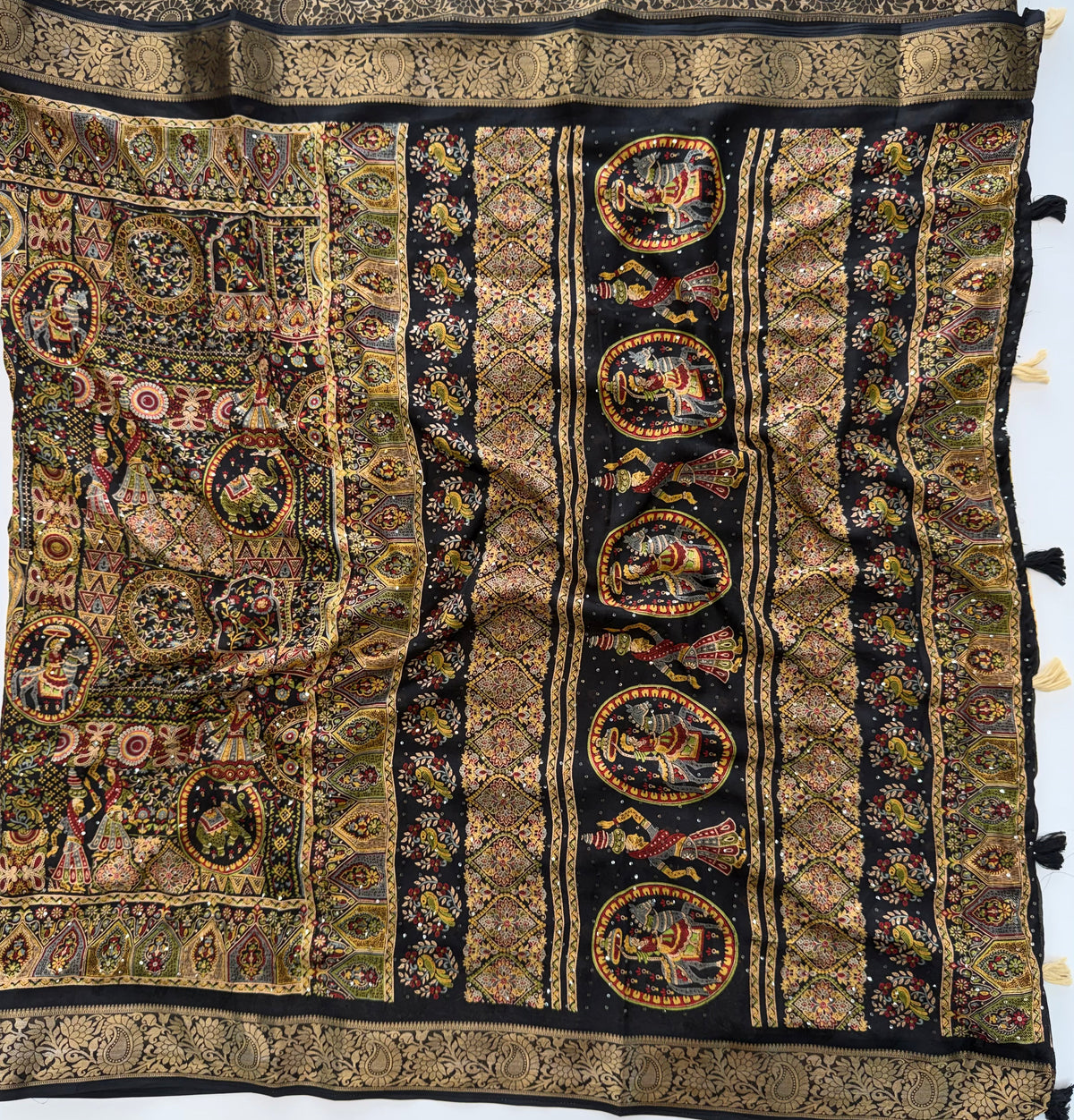 Traditional Festive Wear Soft Silk Sequence Work Jacquard Border Fancy Saree With Blouse Piece