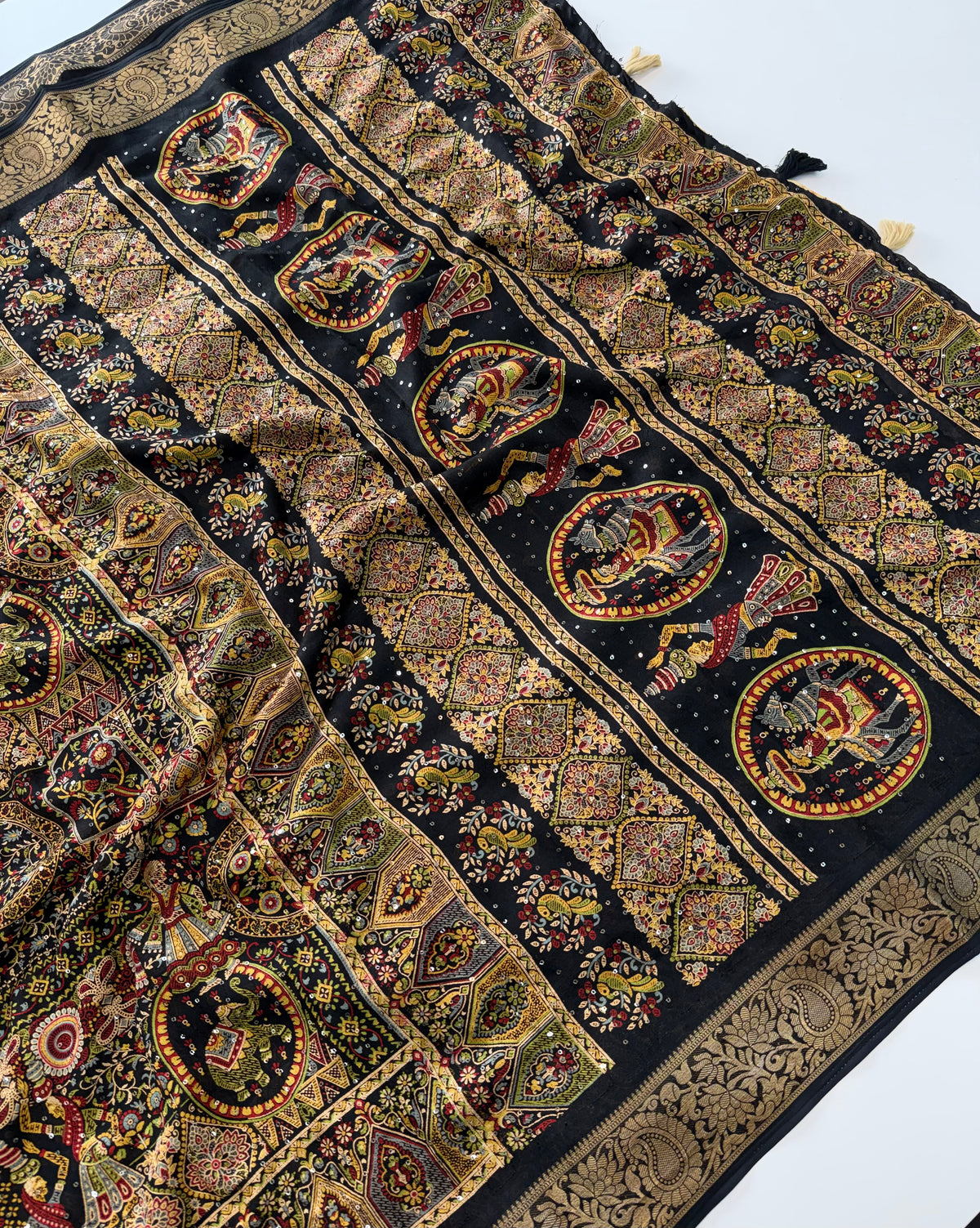 Traditional Festive Wear Soft Silk Sequence Work Jacquard Border Fancy Saree With Blouse Piece