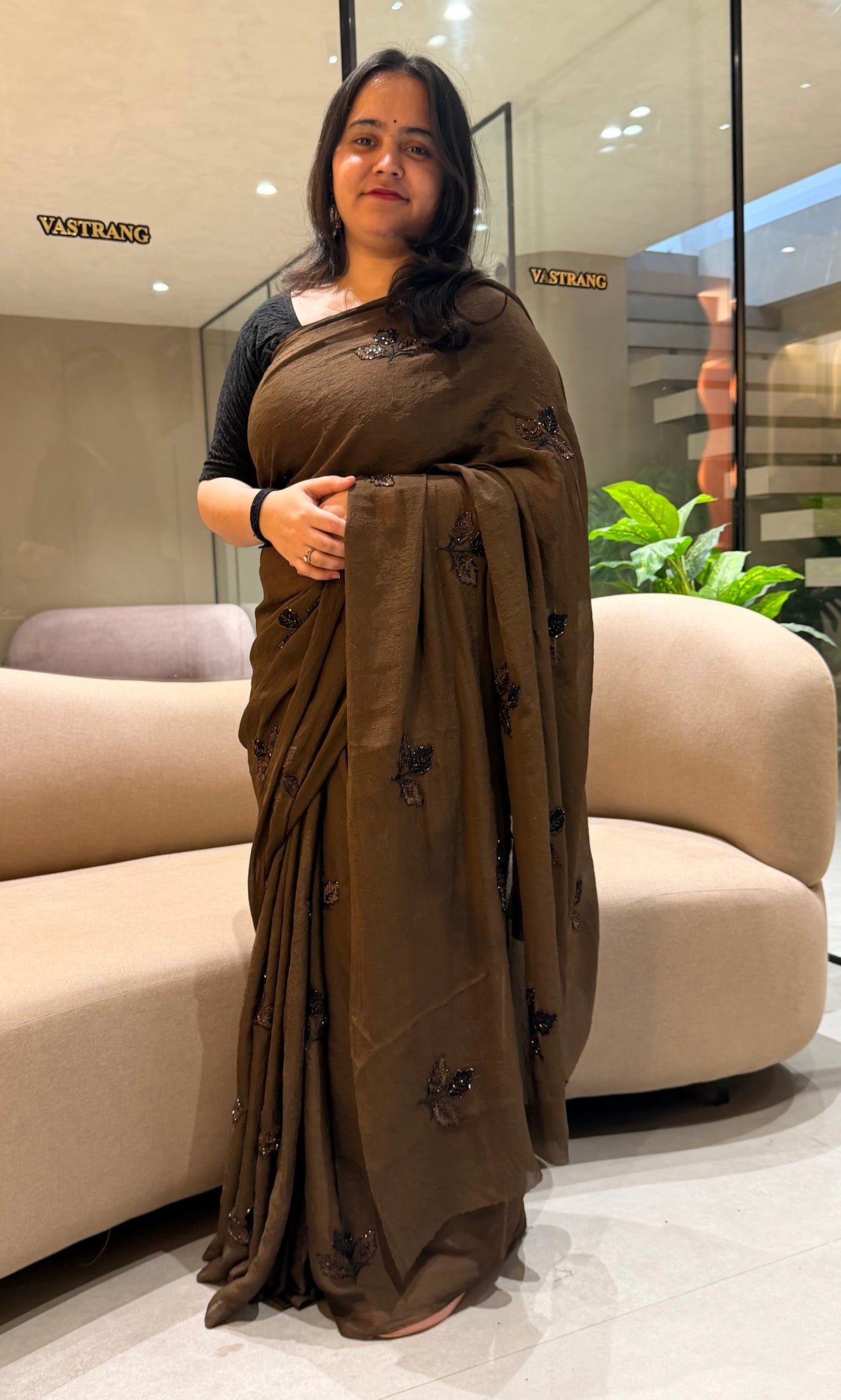 Effervescent Party Wear Silk Embroidery n Thread Work Fancy Saree With Blouse Piece