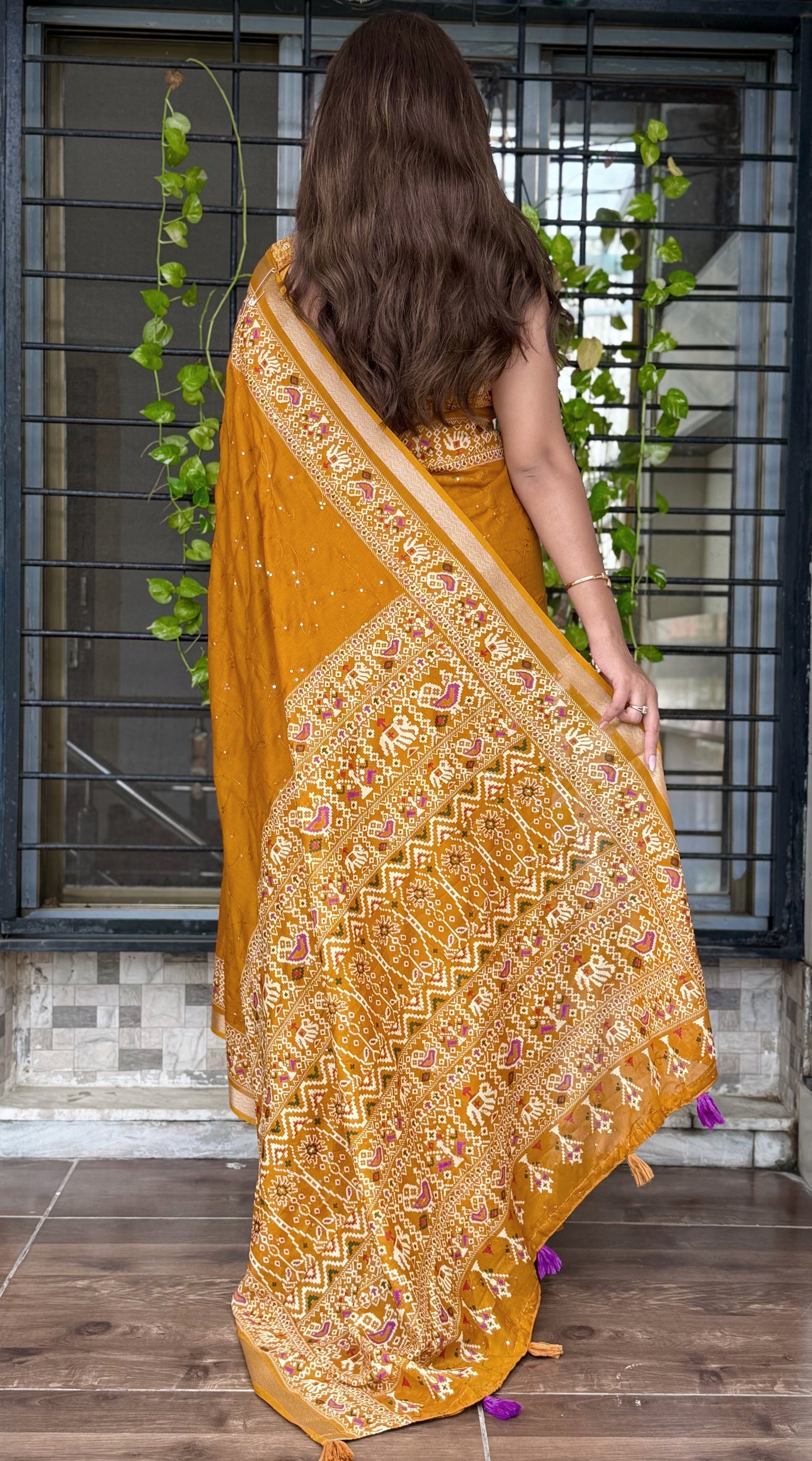 Entrancing Pure Mul Cotton Sequence  With Ajrakh Prined Fancy Designer Saree With Gratifying Blouse Piece