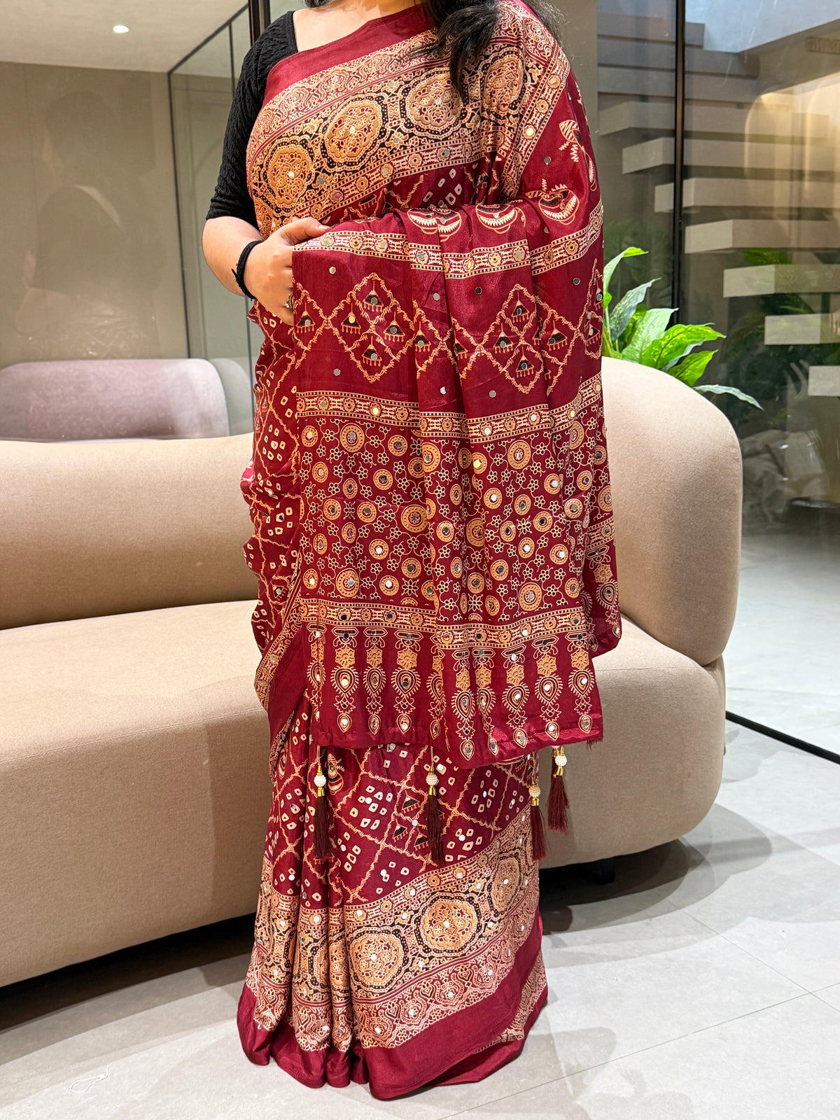 Glamorous Party Wear Silk Bandhani Print Mirror Work Rich Pallu Fancy Saree With Blouse Piece