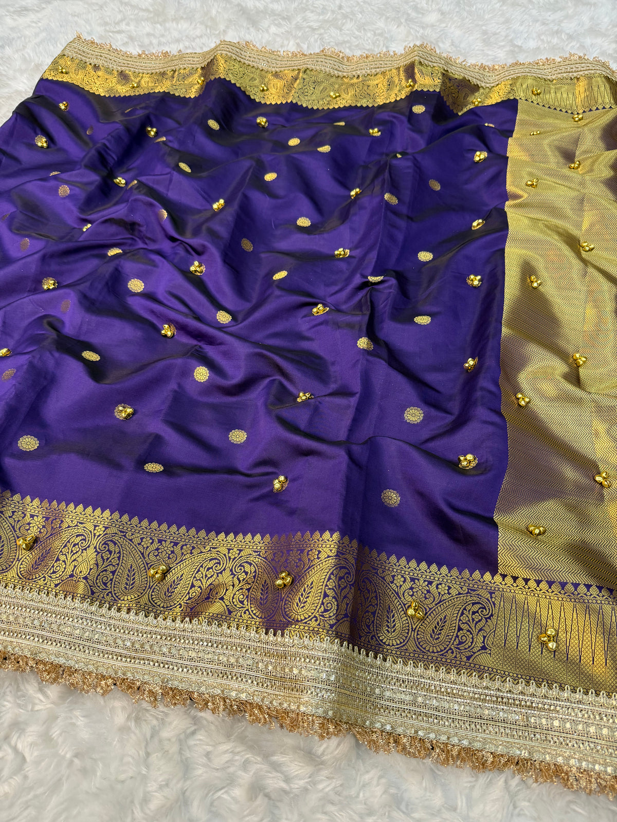 Incomparable Function Wear Banarasi Silk Zari Weaving Border Rich Pallu Ghungroo Work Saree With Blouse Piece