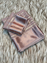 Load image into Gallery viewer, Fantabulous Festive Wear Viscose Silk Satin Border Zari Design Fancy Saree With Blouse Piece
