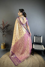 Load image into Gallery viewer, Splendorous Wedding Wear Kanjivaram Silk Rich Pallu With Jacquard Border Designer Sarre For Weeding
