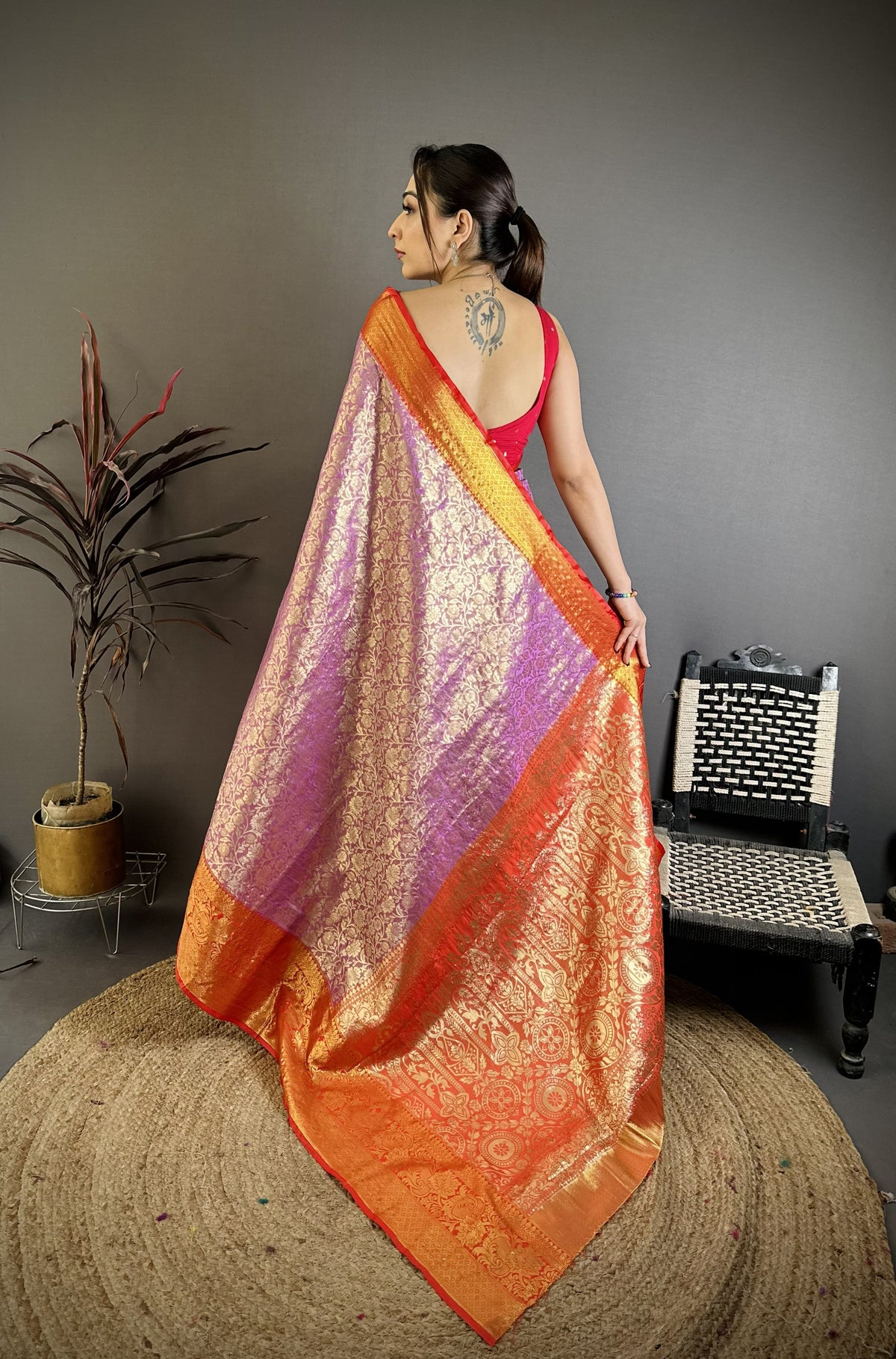 Charismatic Wedding Wear Kanjivaram Silk Rich Pallu Jacquard Border Designer Saree With Contrast Blouse Piece