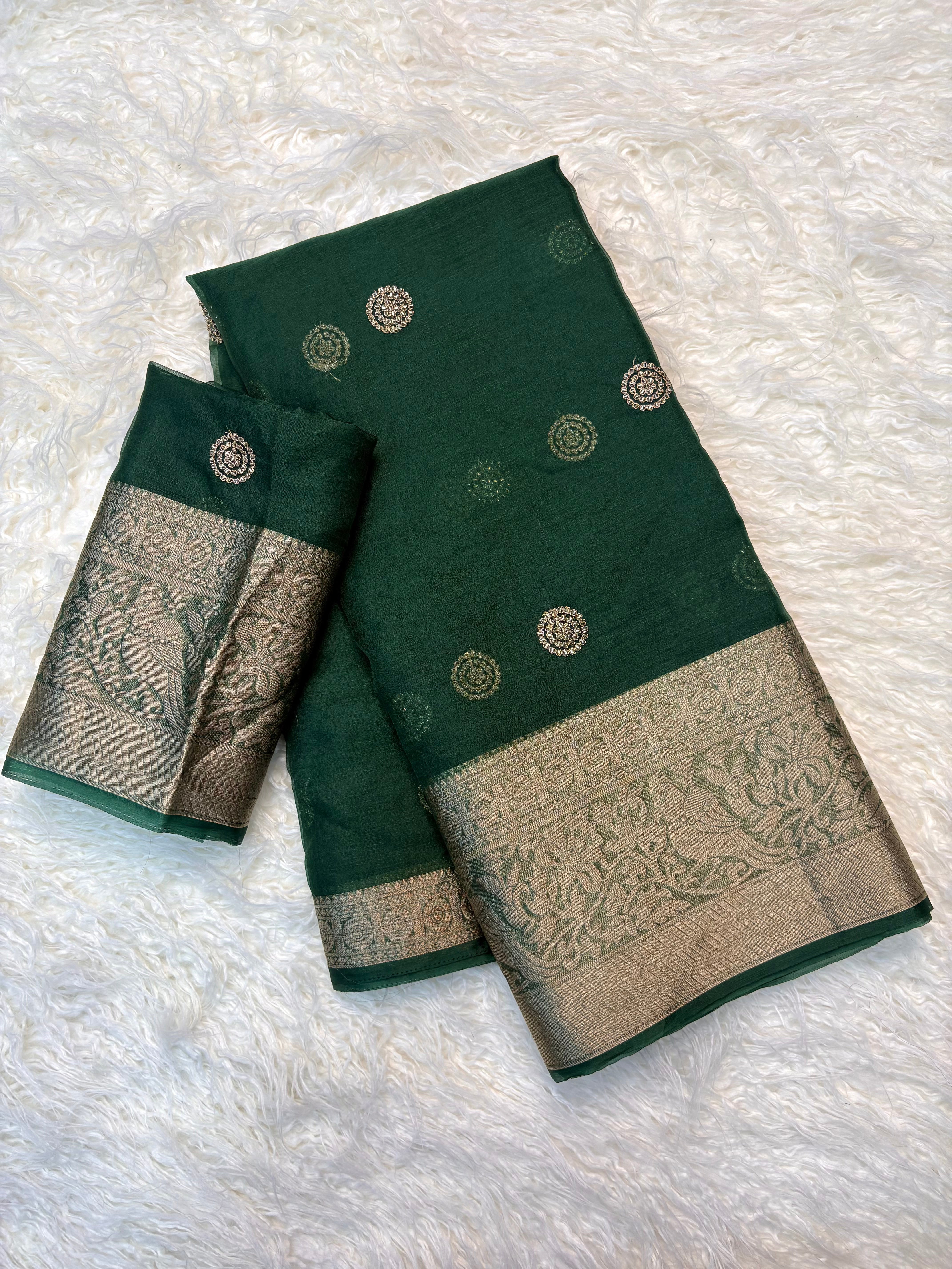 Fantabulous Festive Wear Soft Silk Jacquard Weaving Border Saree With Same Blouse Piece