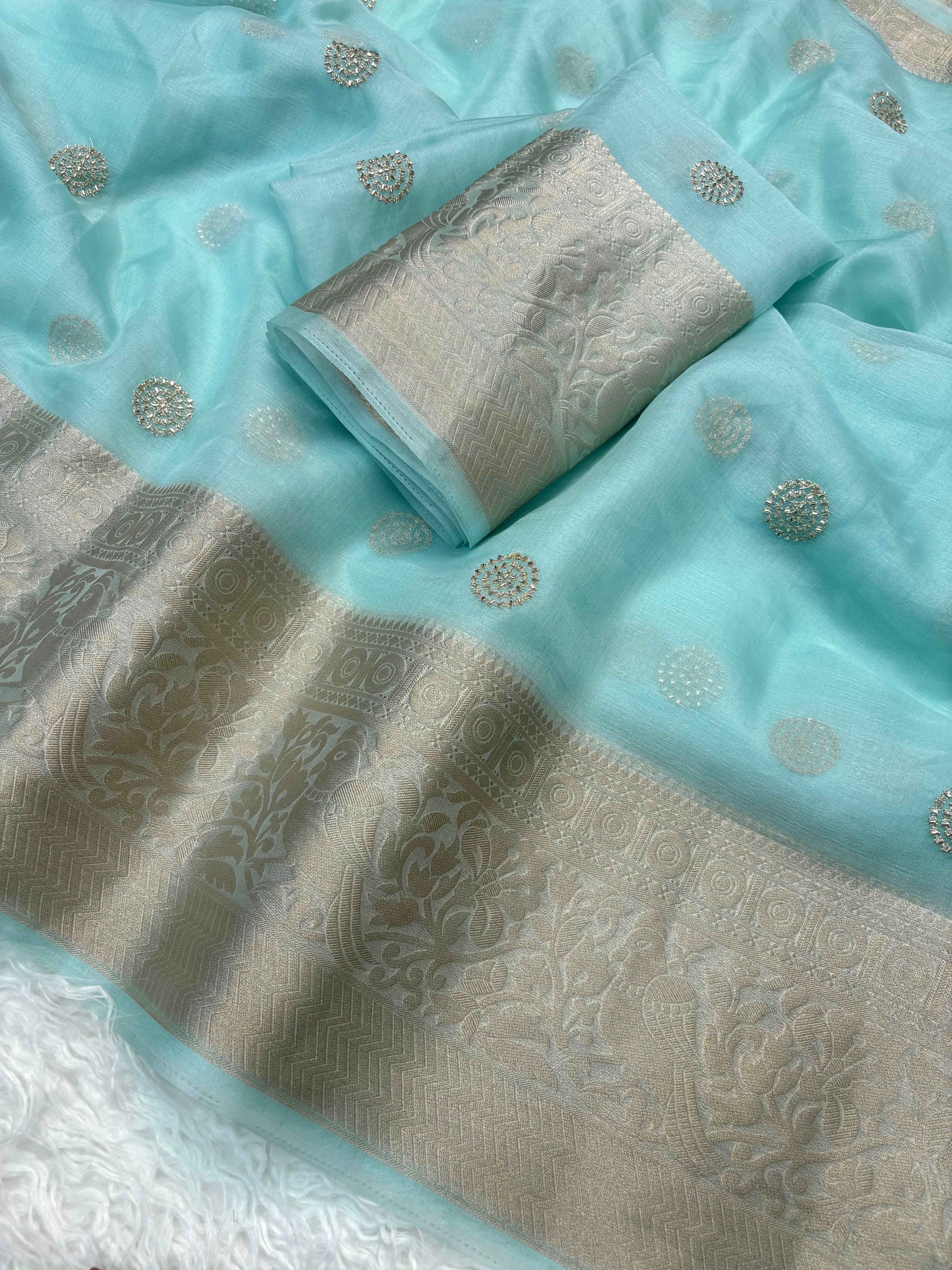 Fantabulous Festive Wear Soft Silk Jacquard Weaving Border Saree With Same Blouse Piece