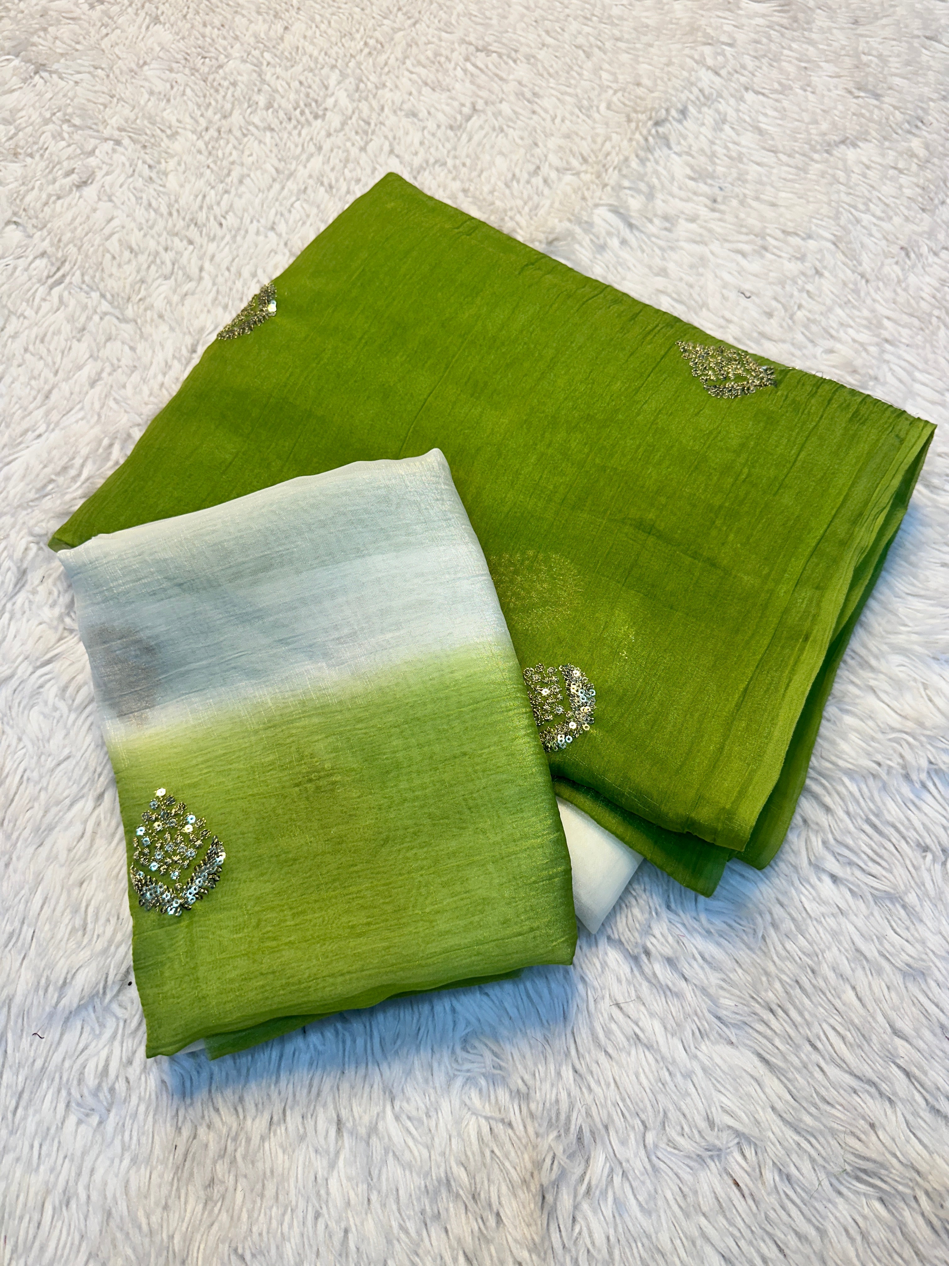 Scrupulous Function  Wear Silk Flower Handwork Butti Design Saree With Blouse Piece