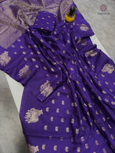Load image into Gallery viewer, New Wedding Wear Pure Soft Viscose Crape Silk Zari Chit Palllu n Pichwari Border Fancy Designer Saree With Blouse
