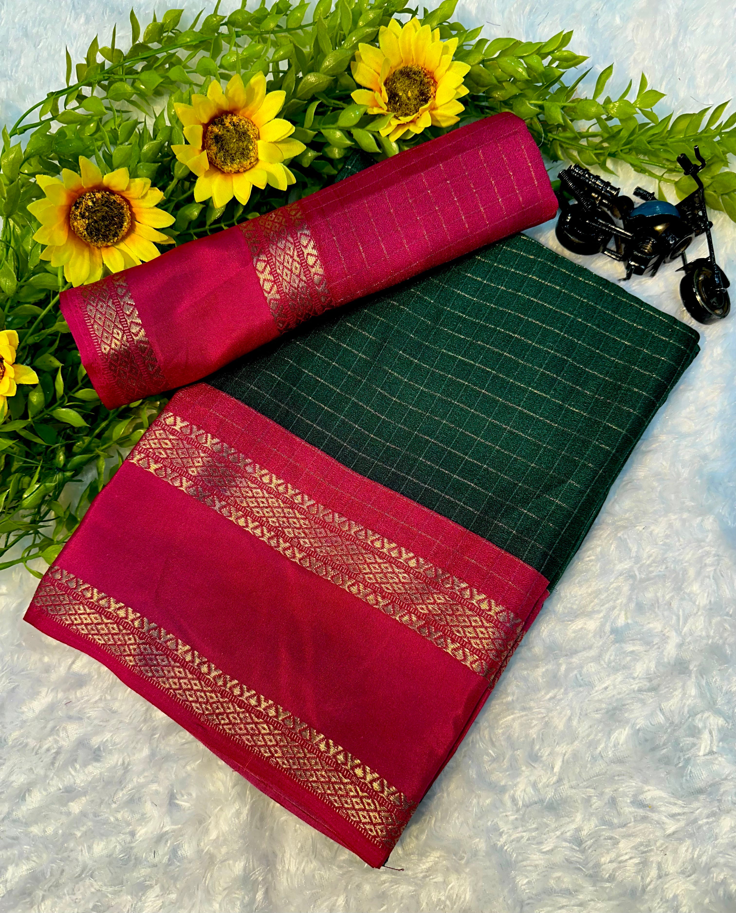 Dissemble Party Wear Heavy Mysore Silk Chex Design With Jacquard Weaving Work Pedding Border Fantastic Blouse