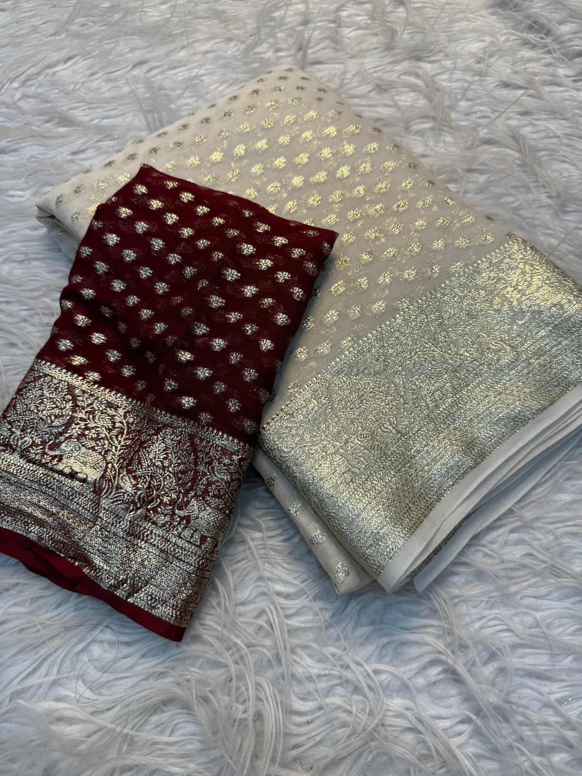 Symmetrical Wedding Wear Viscose Georgette Jacquard Zari Work Fancy Designer Saree