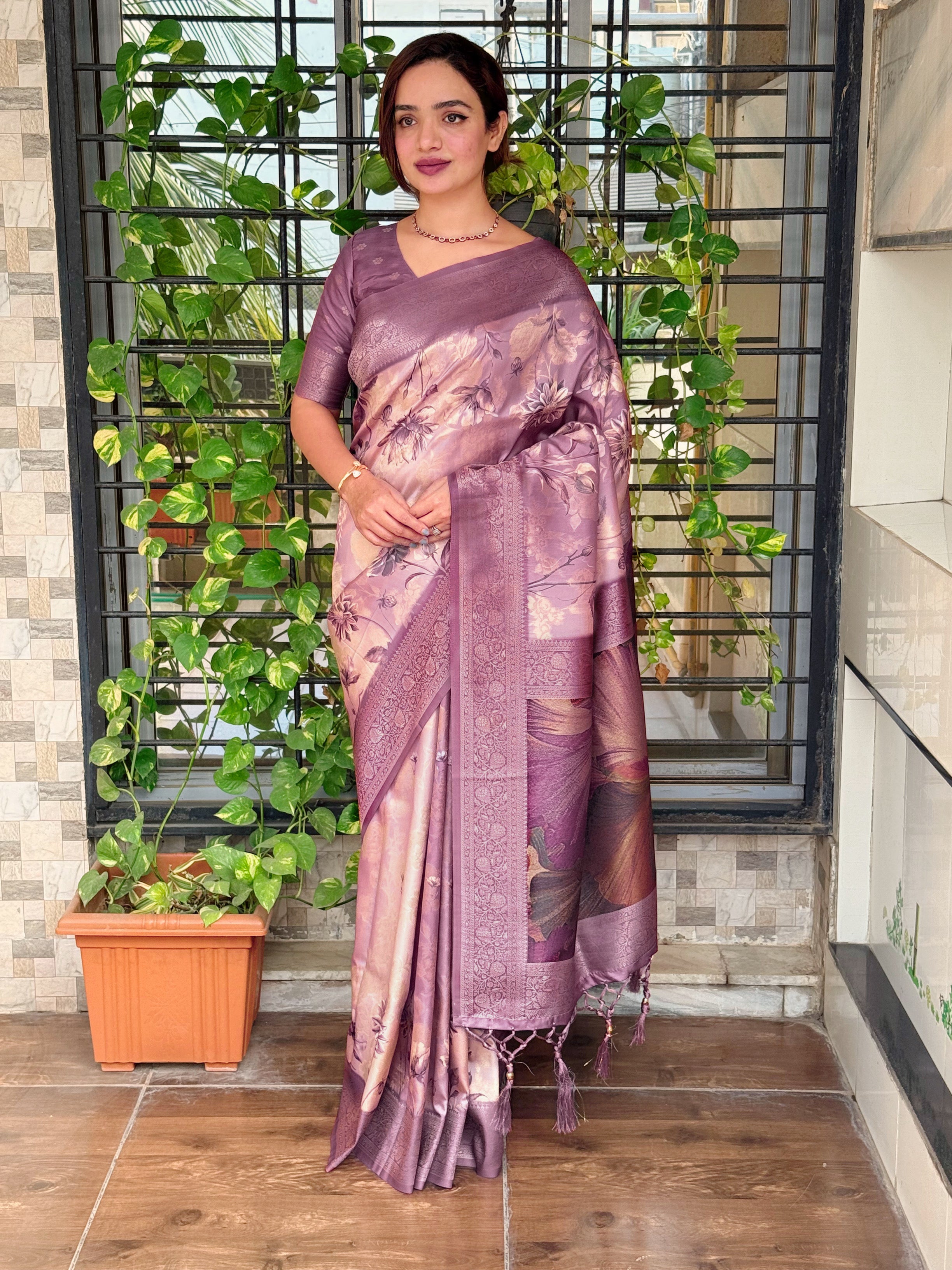 Glamorous Festive Wear Banarasi Satin Silk Jacquard Zari Border Fancy Designer Saree With Blouse Piece